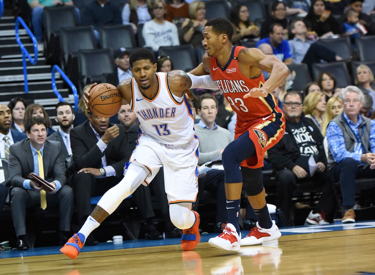 <b>New Orleans 116-122 Oklahoma City</b>. Los Pelicans (4-6) están sufriendo sin su as, Anthony Davis. El Thunder (5-4) tuvo el aporte de Paul George (23 pts) para el triunfo. Russell Westbrook se lesionó.