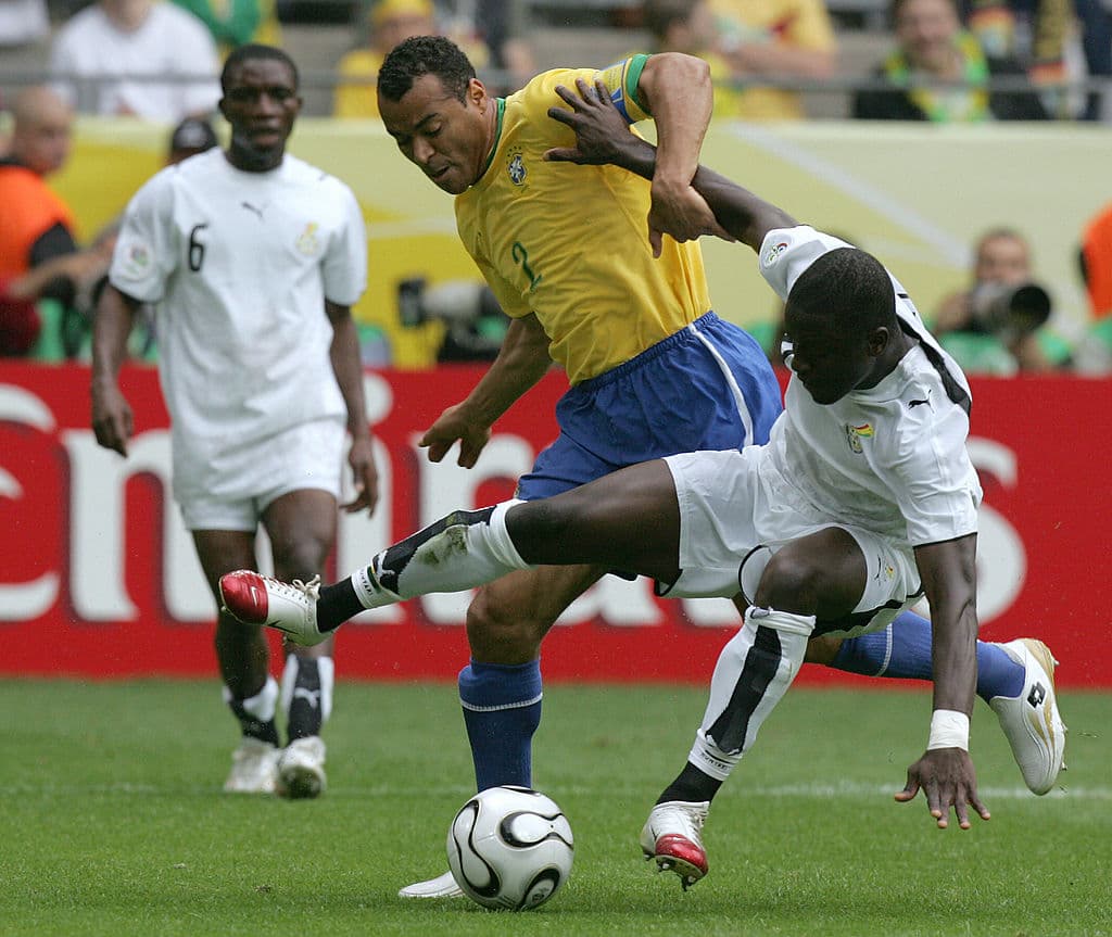 No brilló mucho en el futbol europeo y terminó regresando a Brasil para jugar con el Palmeiras. El central comenzó a llamar la atención de muchos y rápidamente regresó al futbol europeo.