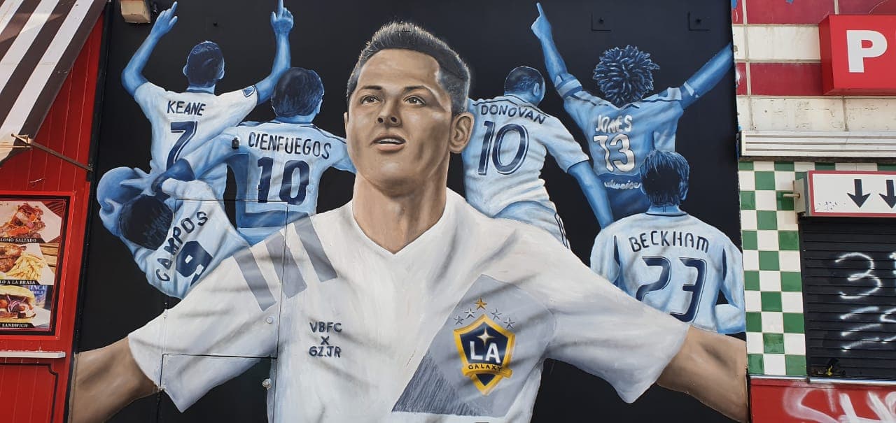 Los Angeles continúa rindiéndole tributo a Kobe y se ilusionan con la llegada del Chicharito al Galaxy.