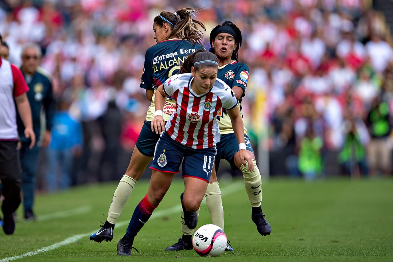 América no tuvo capacidad de reacción en los minutos que siguieron y antes de que América consiguiera algo, Norma Duarte firmó el segundo para las Chivas a los 52 minutos.