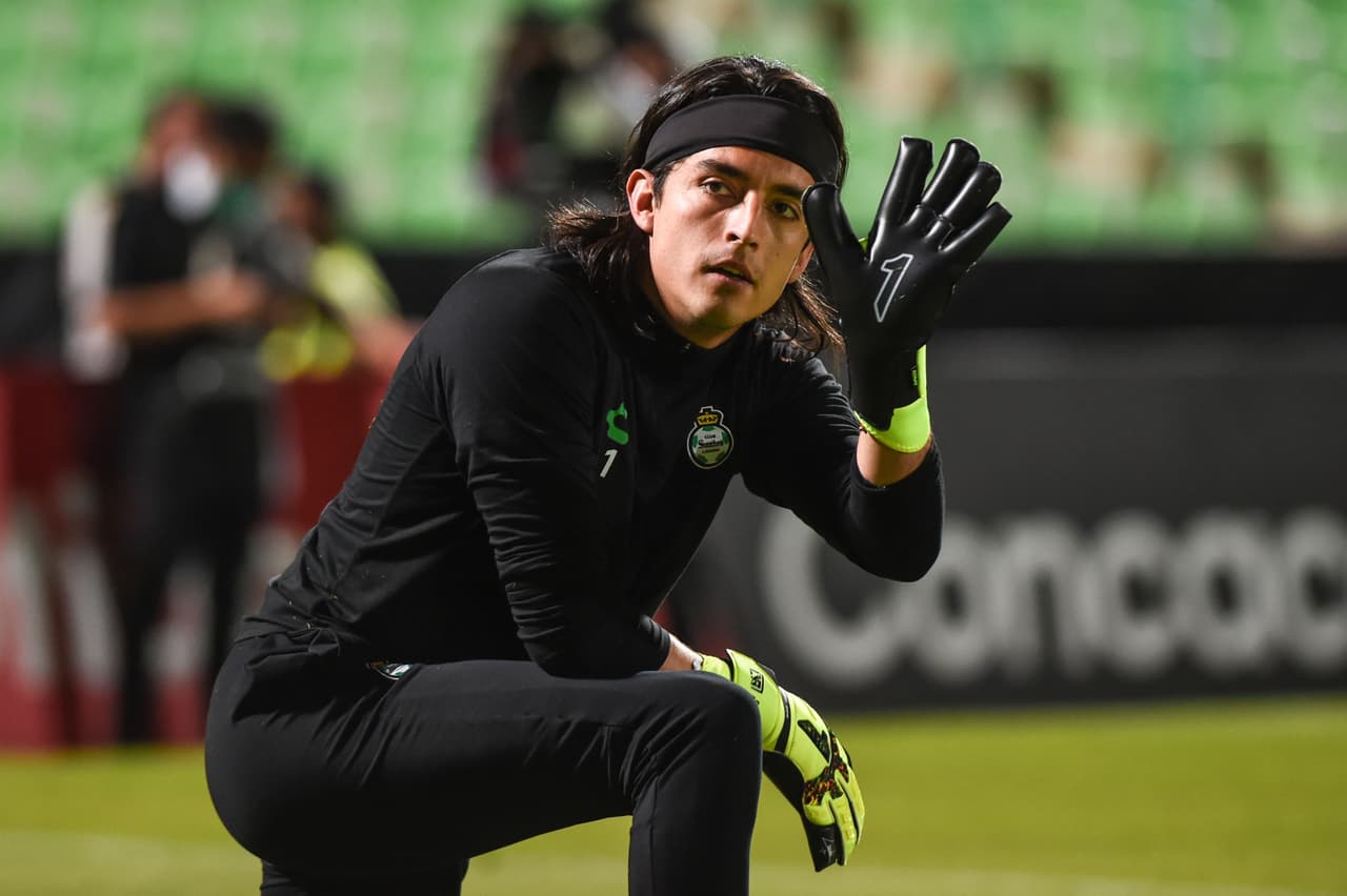 Carlos Acevedo pide disculpas a la afición tras el fracaso de Santos