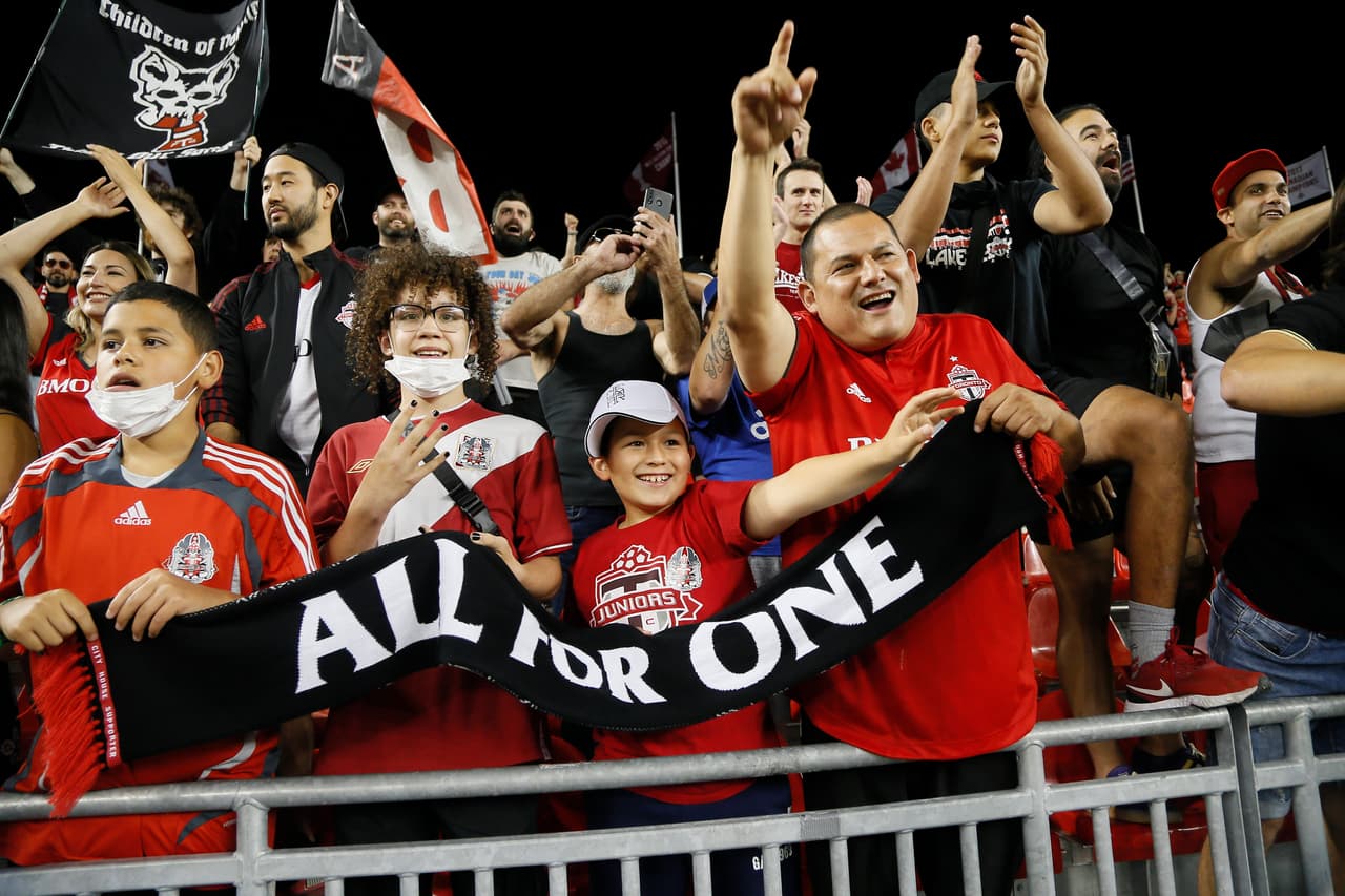 En los malos momentos los seguidores de TFC dijeron 'presente'.
<br>