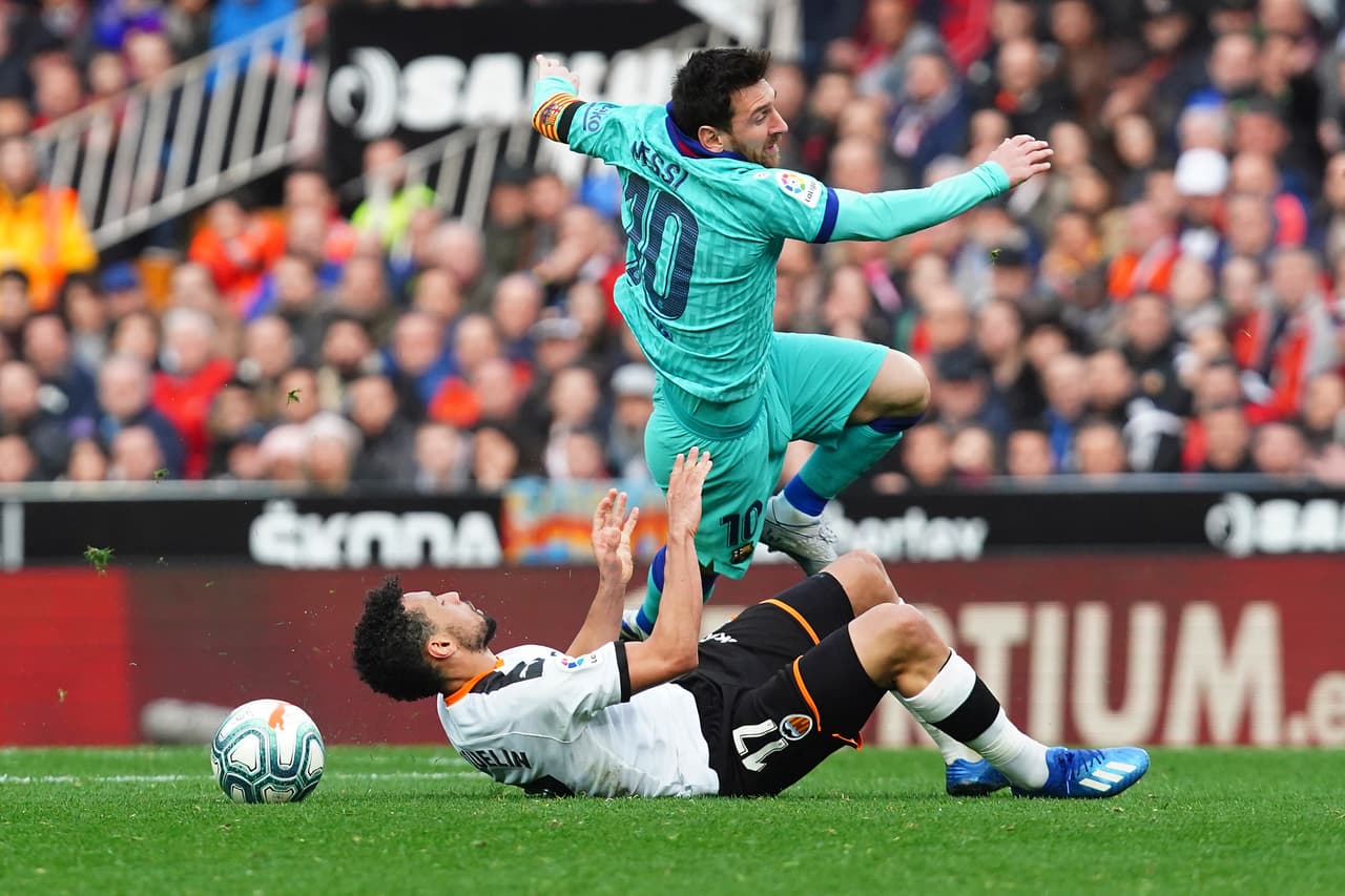 Jordi Alba (48’) abrió el marcador y Gómez (77’) marcó el gol que definió el encuentro.