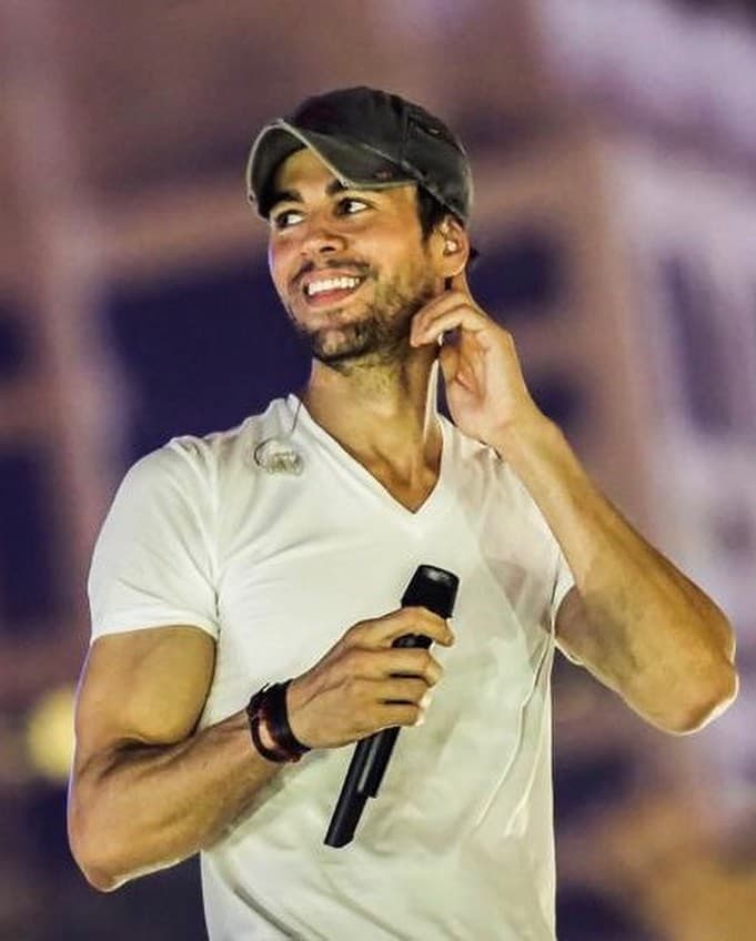 Mejor artista latino Billboard de todos los tiempos | Enrique Iglesias