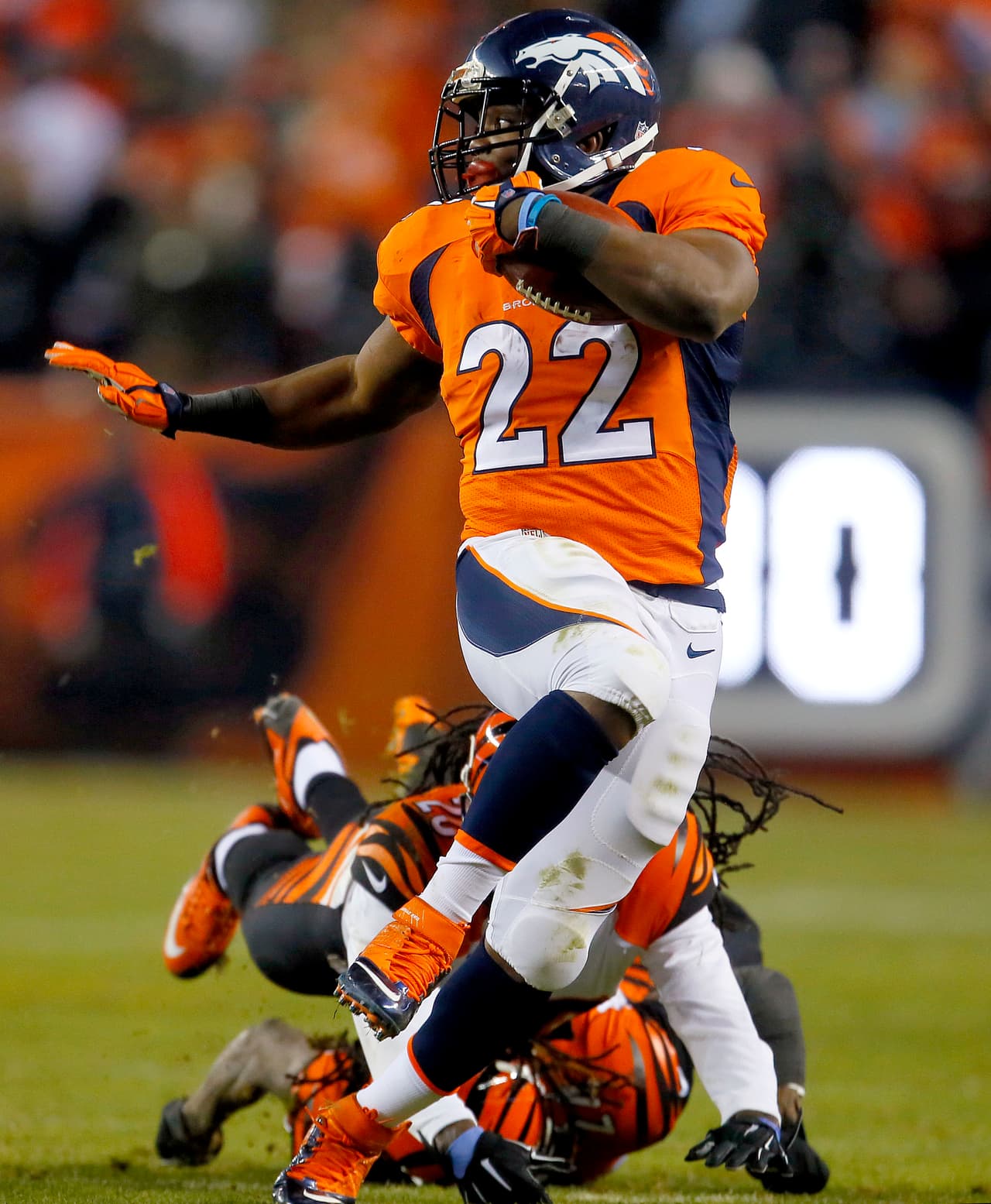 Los Broncos están de regreso a los playoffs tras un tiempo extra de suspenso ganando a los Bengals 20-17.