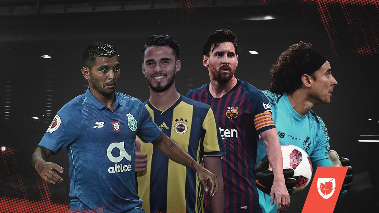 Arsenal's Pierre-Emerick Aubameyang, right, celebrates scoring his side's fourth goal during the English Premier League soccer match between Fulham and Arsenal at Craven Cottage stadium in London, Sunday, Oct. 7, 2018. (AP Photo/Kirsty Wigglesworth)