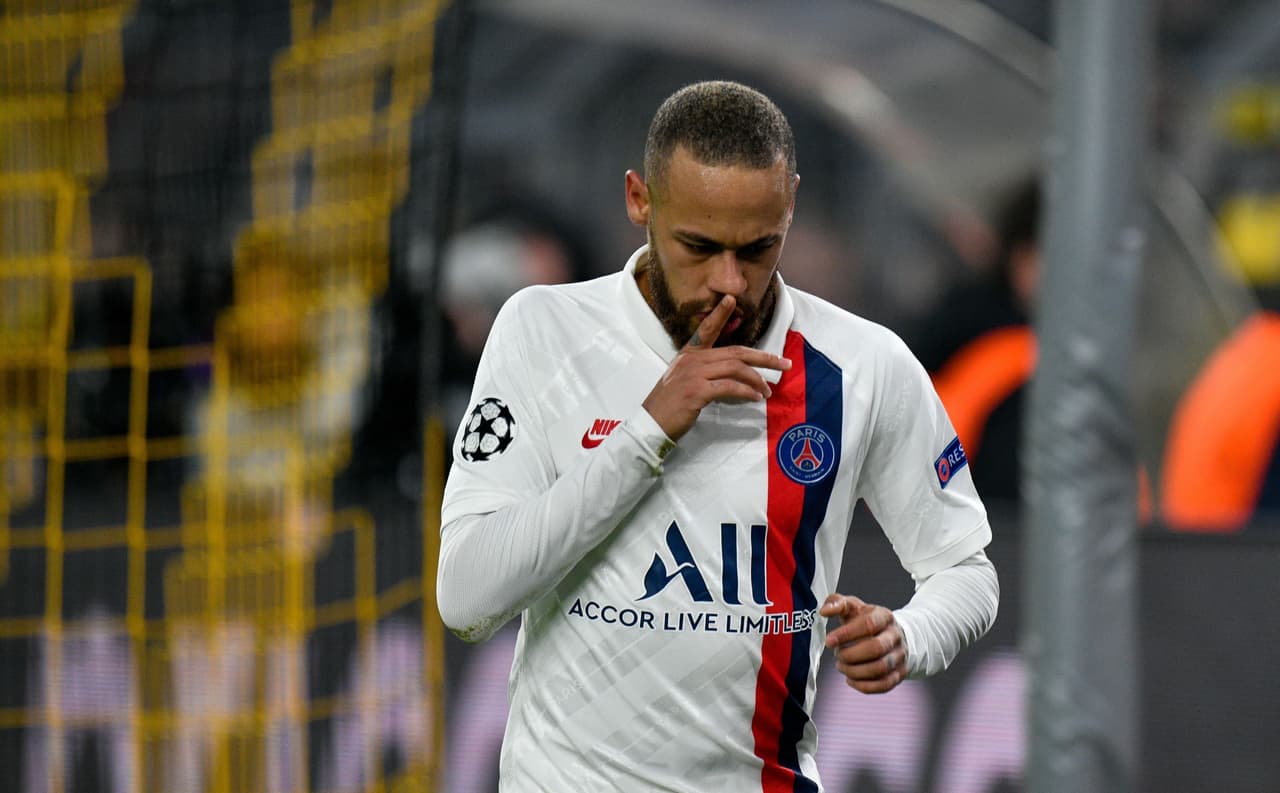 El brasileño se quejó de los médicos del PSG.