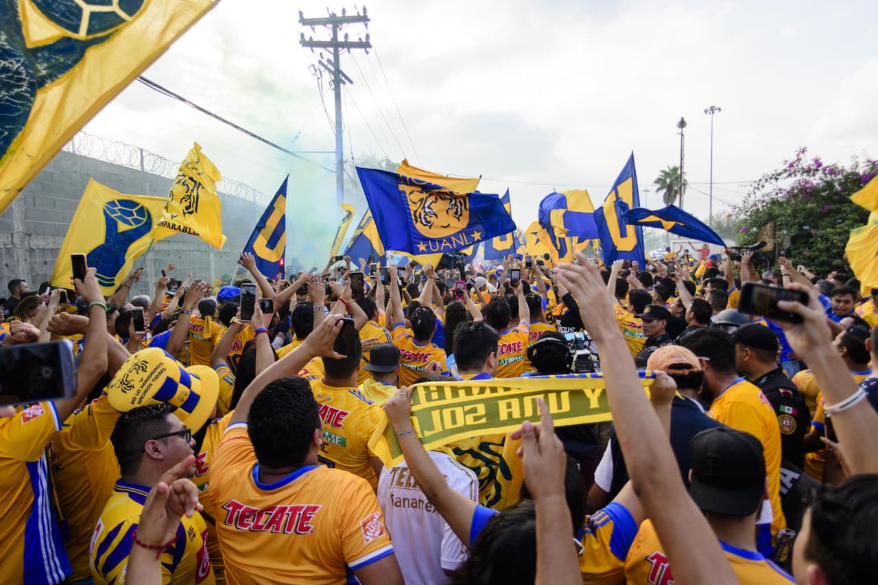 Liga MX, Tigres y Rayados toman medidas... ¡No más barras visitantes ni caravanas!