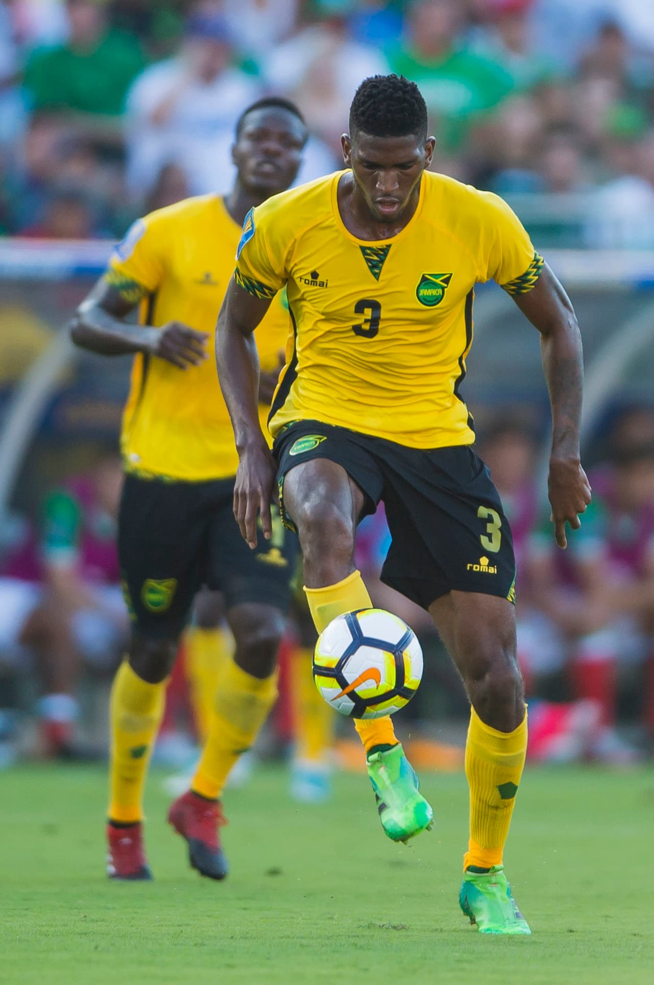 10. Damion Lowe (Jamaica): 261.000 dólares