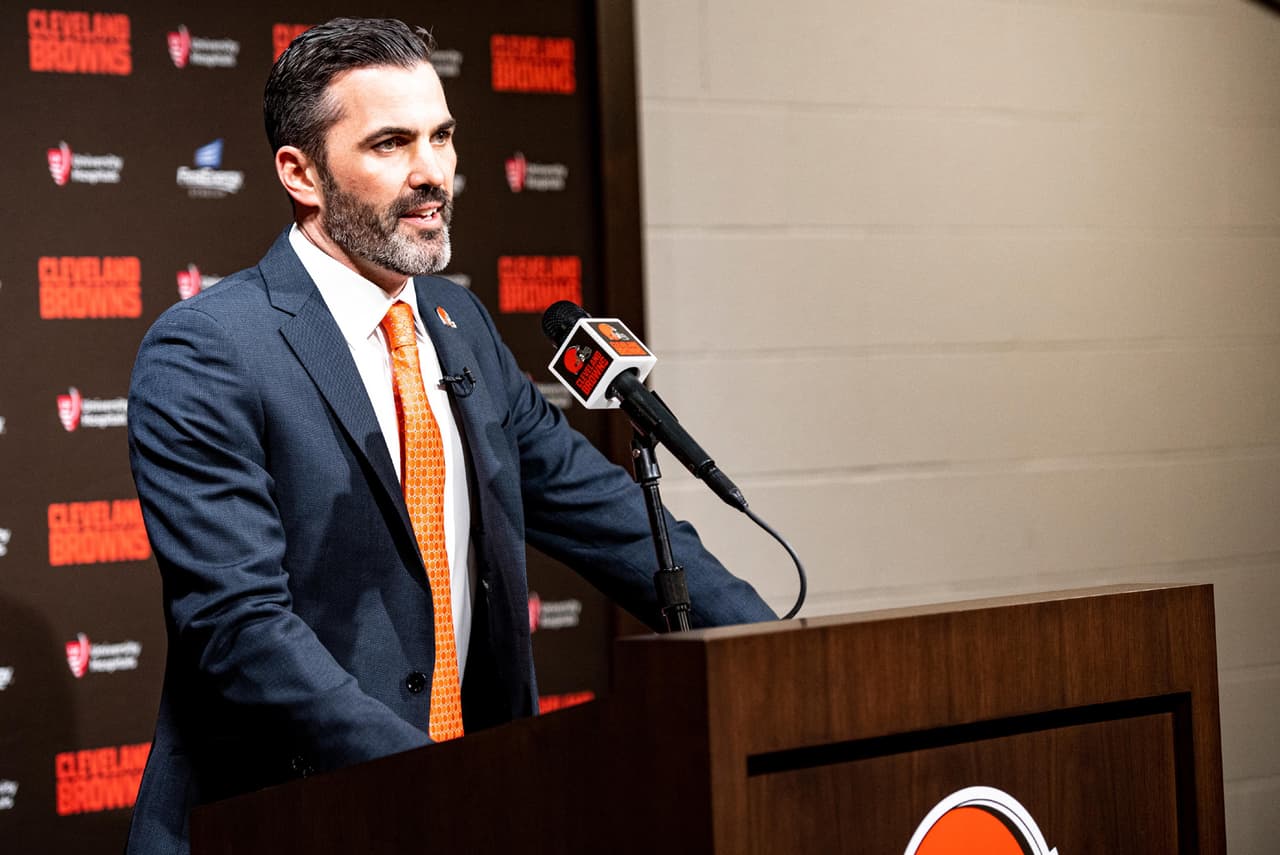 Browns presenta al coach Kevin Stefanski