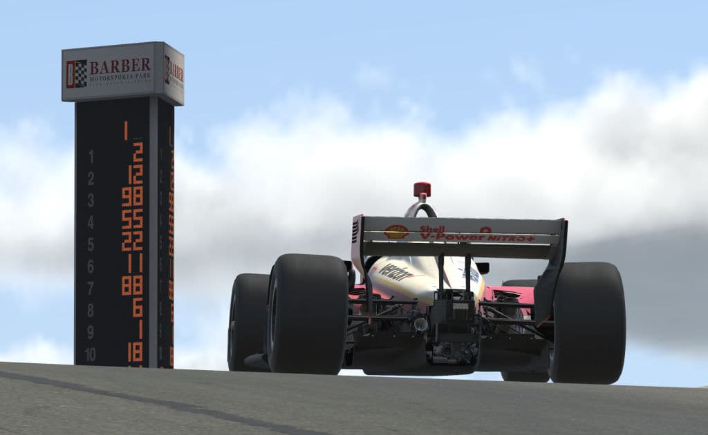 El 'aero screen' ya se ve en las carreras virtuales como un anticipo para cuando vuelvan a la pista.