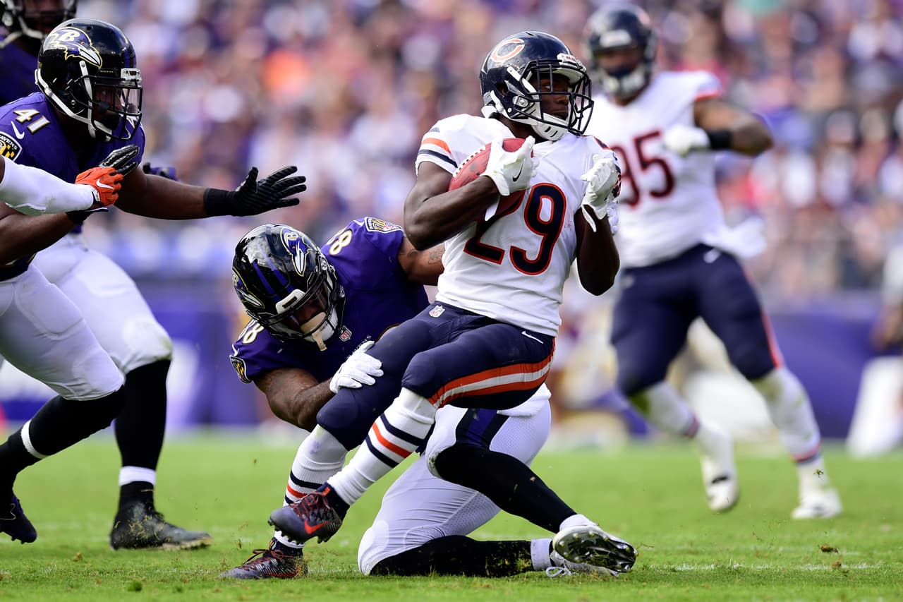 El receptor Tarik Cohen fue controlado por la defensiva rival sin embargo la única recepción que logró fue para una ganancia de 70 yardas.