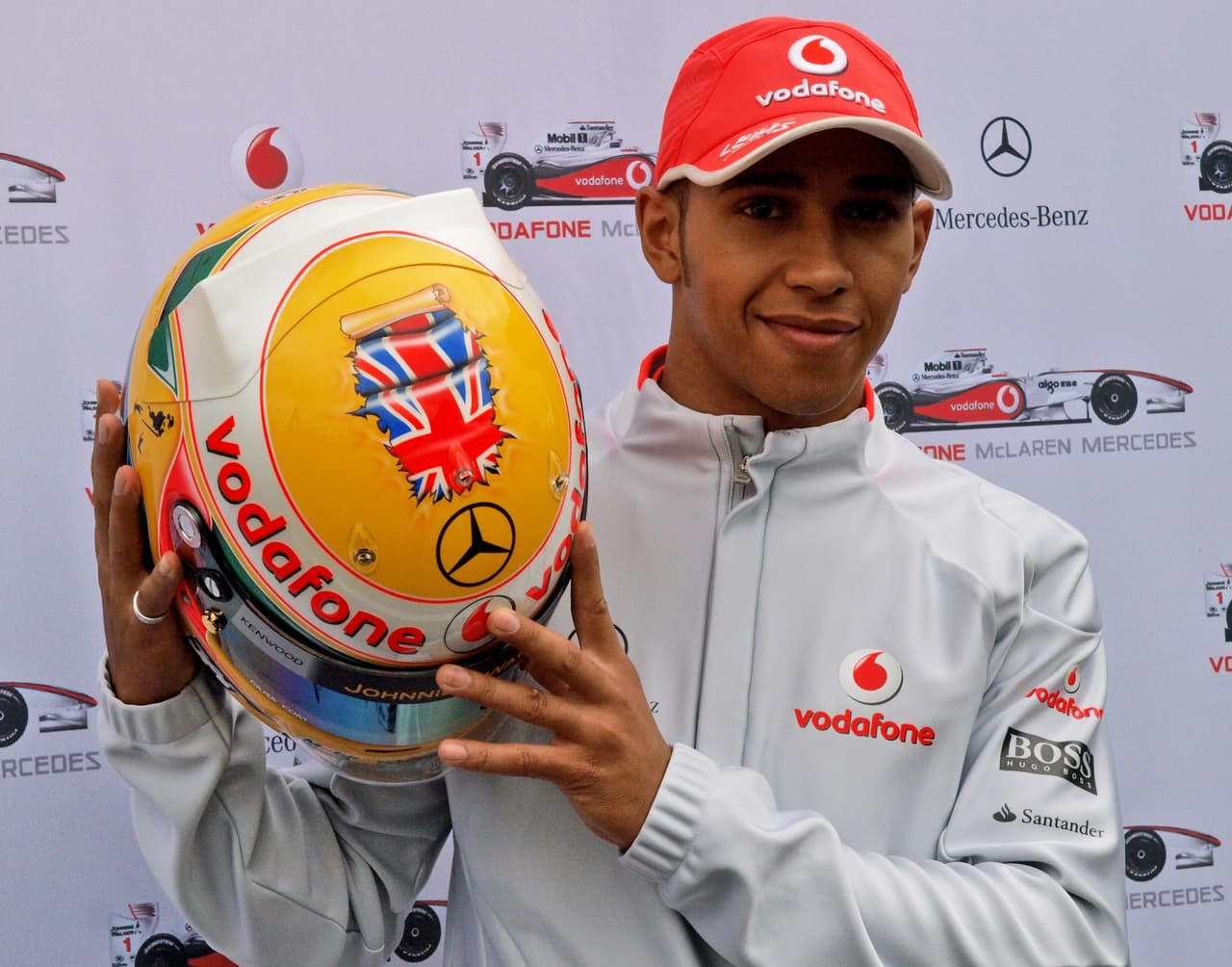 Llegó el Gran Premio de casa en Silverstone; salió en 18° y terminó en 16°