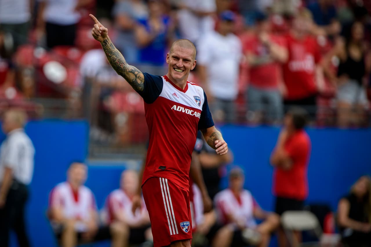 El delantero checo Zdenek Ondrasek fue autor de dos goles en el 6-0 de FC Dallas frente a Sporting Kansas City.