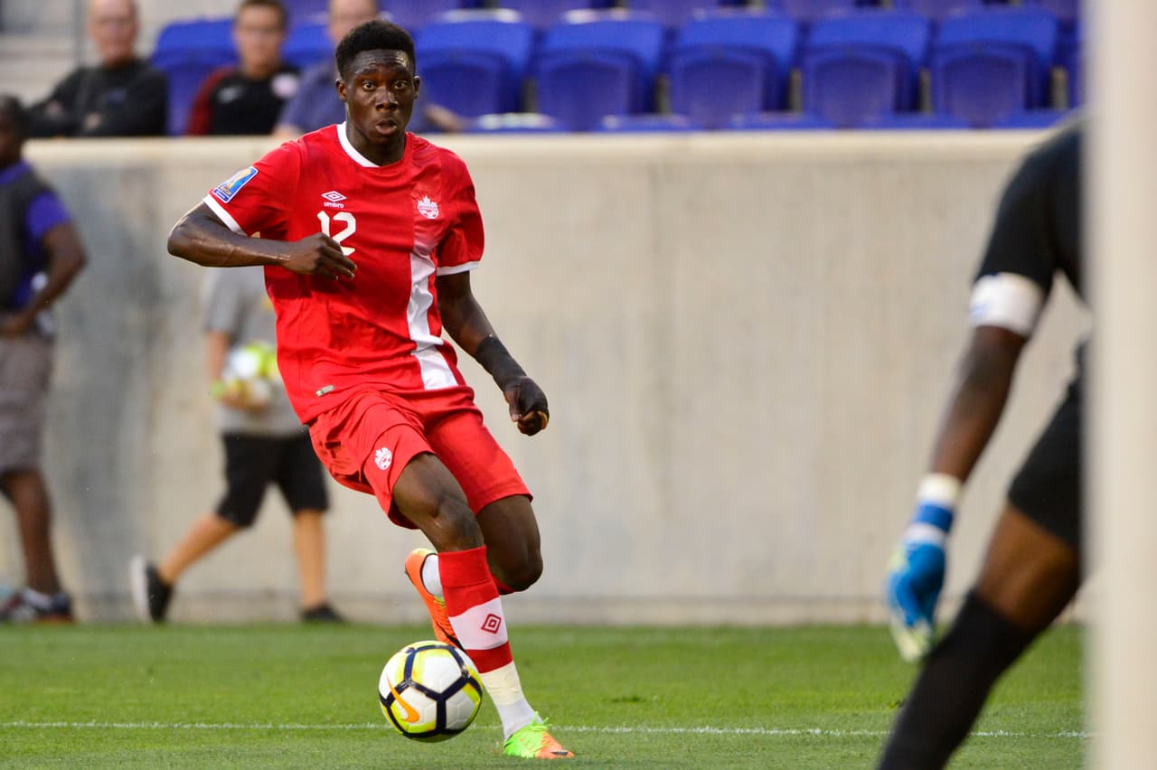 Davies ya había hecho historia en la MLS al ser el primer 'centeniall' o nacido en el 2000 o después en disputar con un equipo, en ete caso el Vancouver Whitecaps.