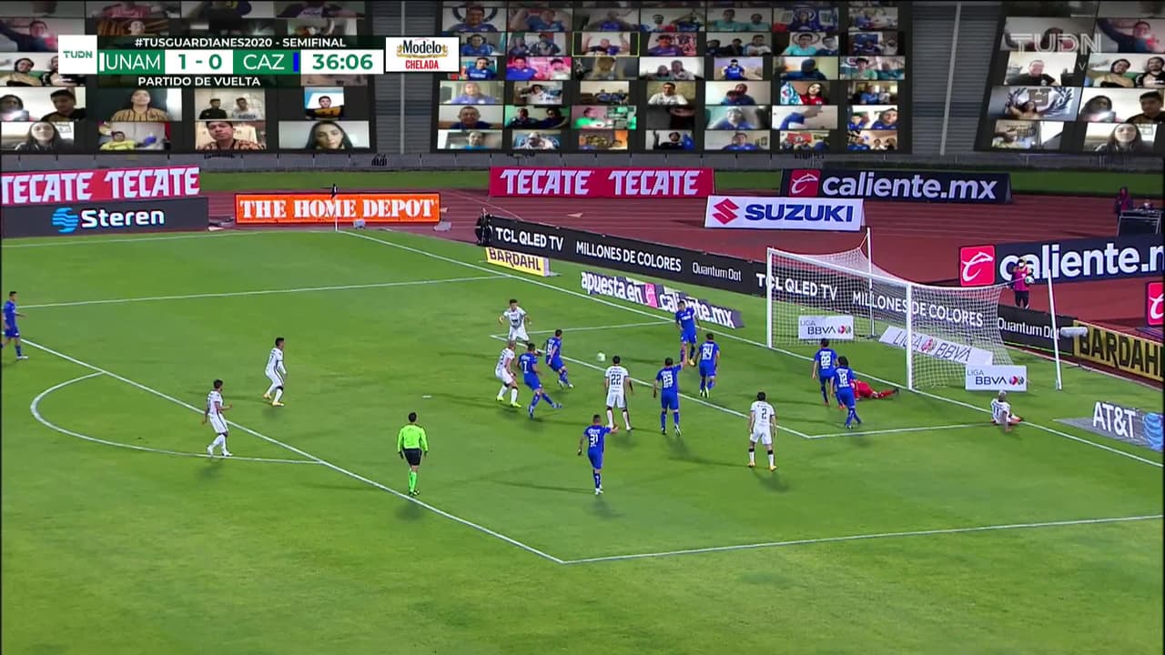 ¡GOOOL! Juan Ignacio Dinenno anota para Pumas UNAM.