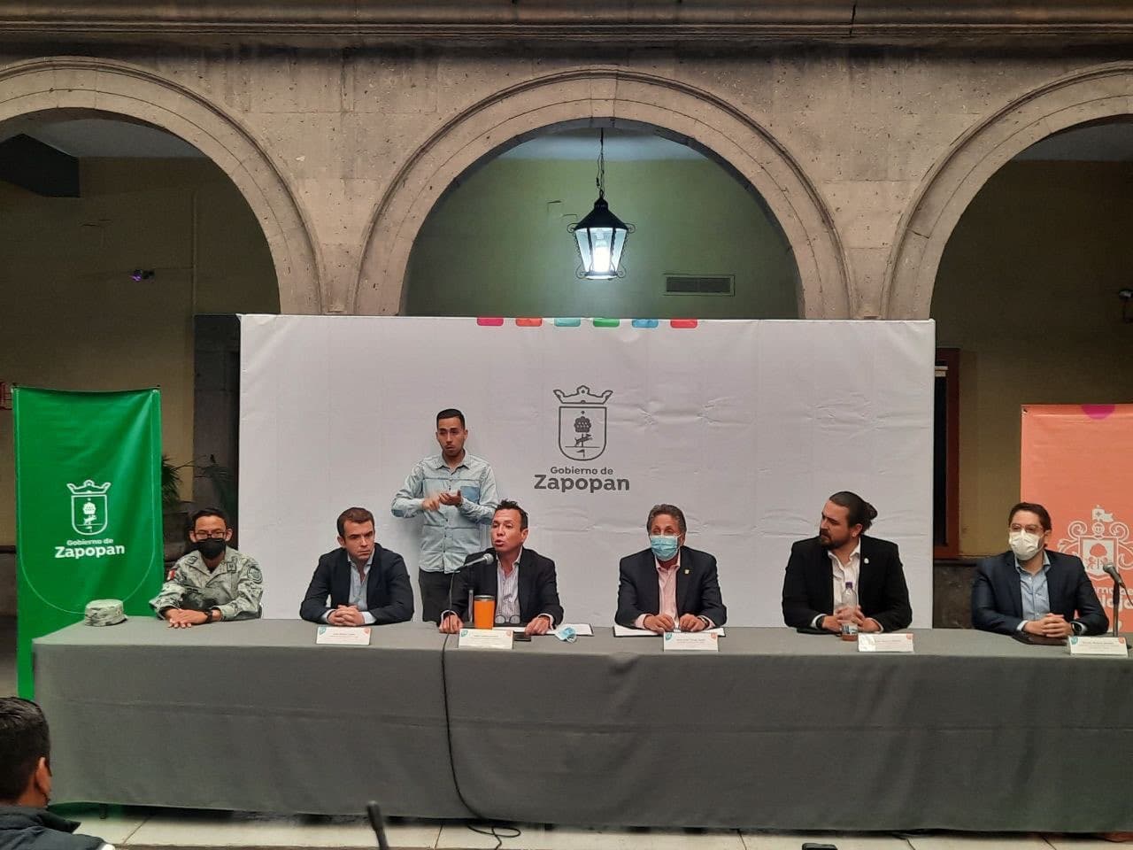 Amaury Vergara dice que su barra está dolida por no ir al Clásico.