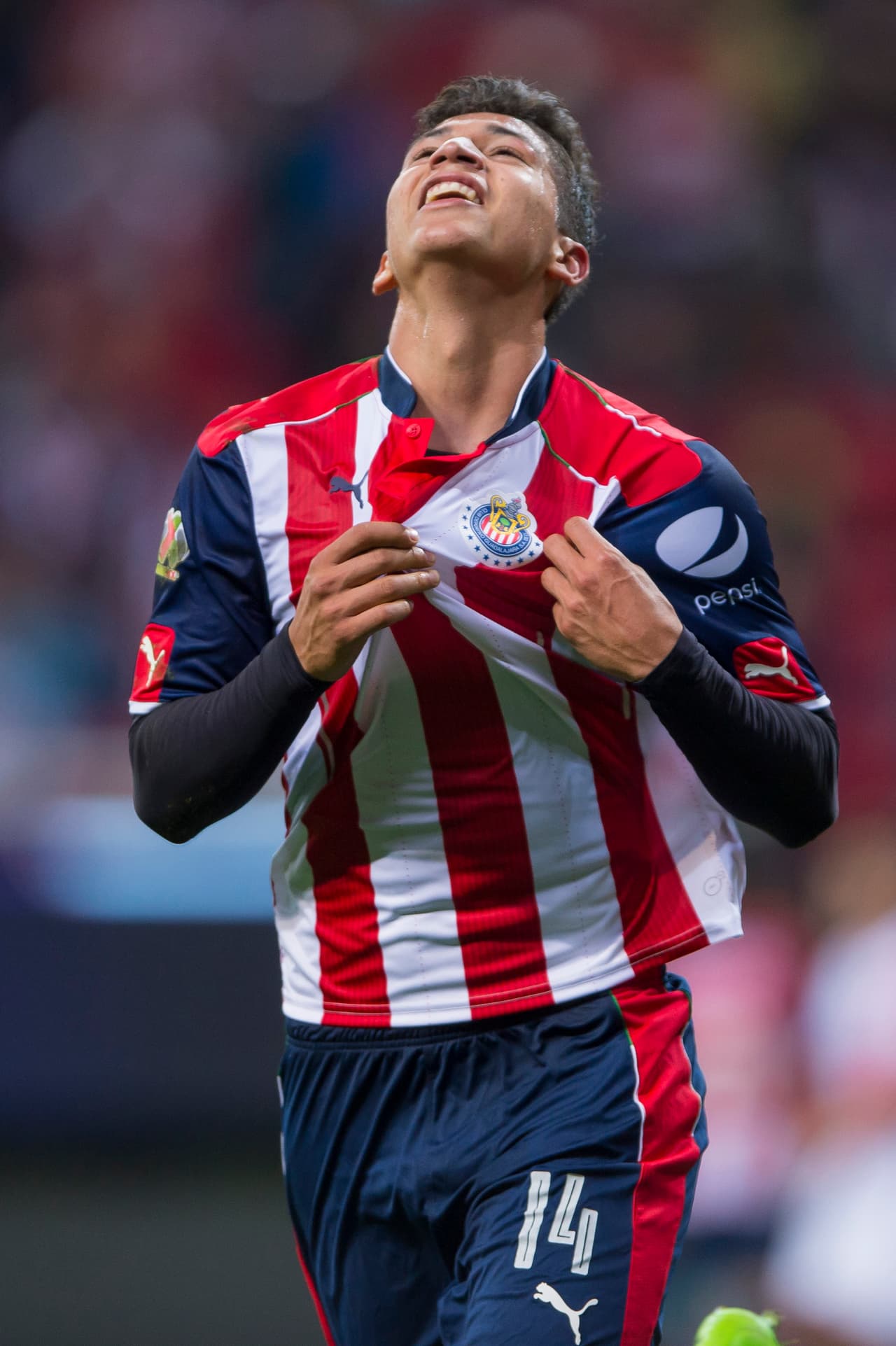 Con esta victoria, las Chivas llegan al liderato general del Clausura 2017 en solitario.