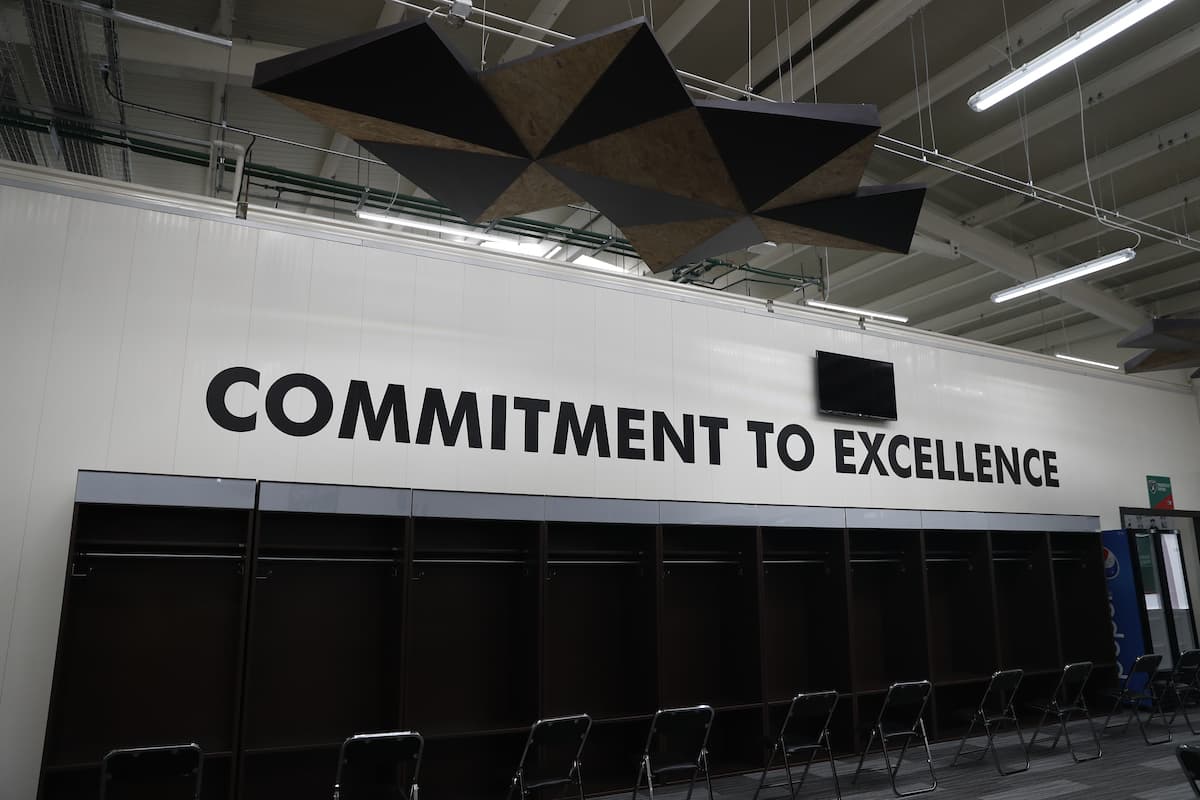 Ya se alistan los últimos detalles para recibir a Houston y Oakland para el histórico partido de este lunes en la Ciudad de México.