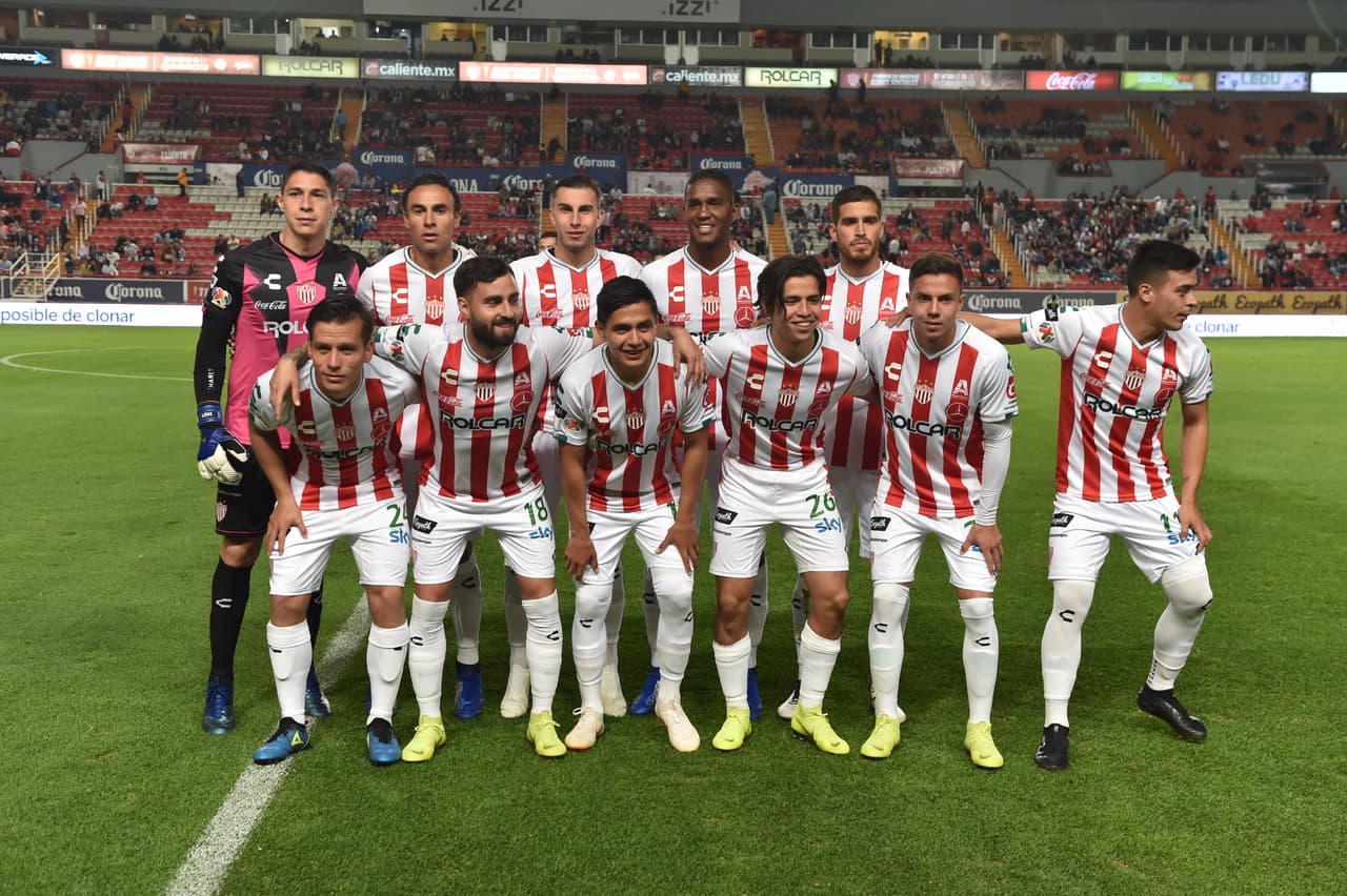 Por su parte, Jorge Martínez contempló a esta oncena para el duelo.