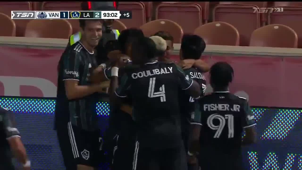 ¡Qué golazo, Efraín! Álvarez dio agónico triunfo al LA Galaxy