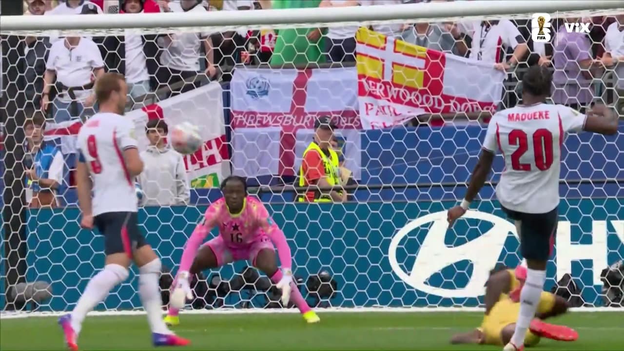 ¡Se salva Ghana! Doble intento de Inglaterra y el gol no llega