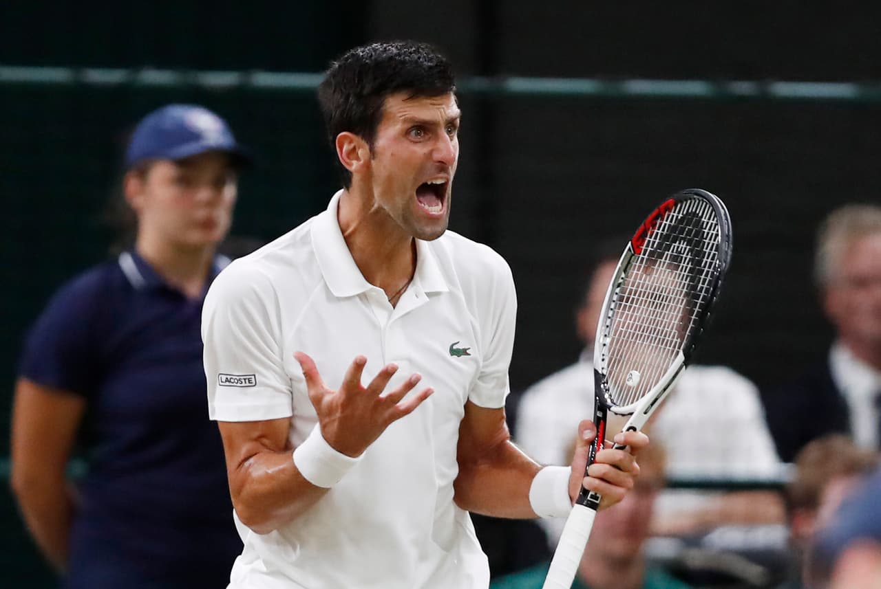 Djokovic entró en desespero por su propio rendimiento en el tercer set, ya que buscaba resolver el partido cuanto antes.