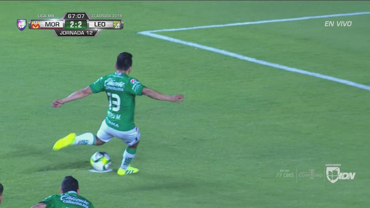 Ángel Mena hizo el 2-2 entre León y Morelia de penal