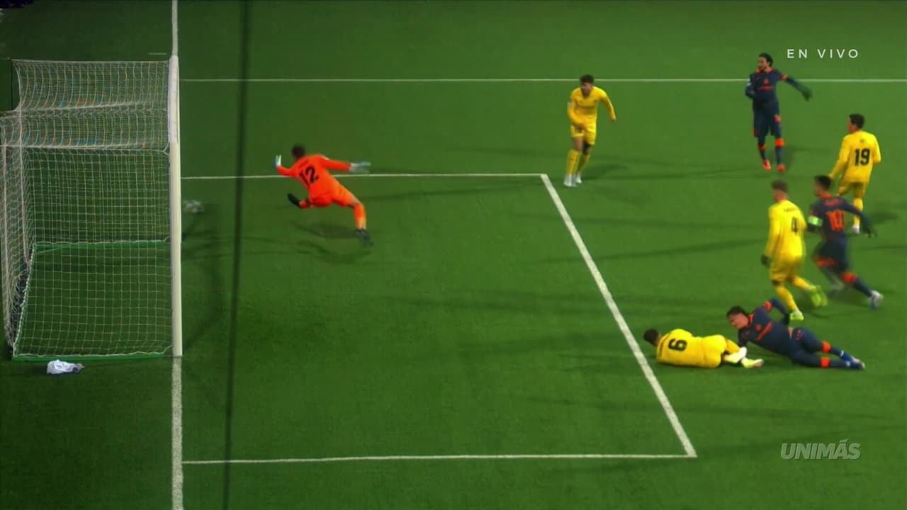 ¡Se salva el Bodo! Darmian estrella su disparo en el poste