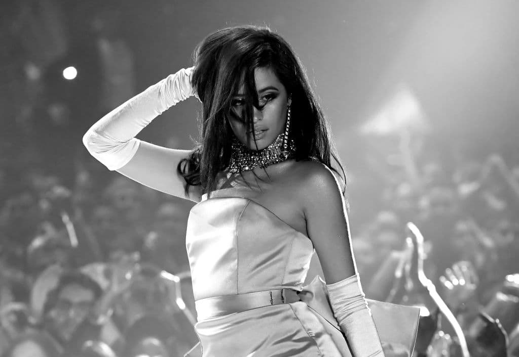 "Me siento muy orgullosa de estar representando a mi gente latina y ser el vehículo de los mensajes increíbles que contiene esta película", continuó Cabello.