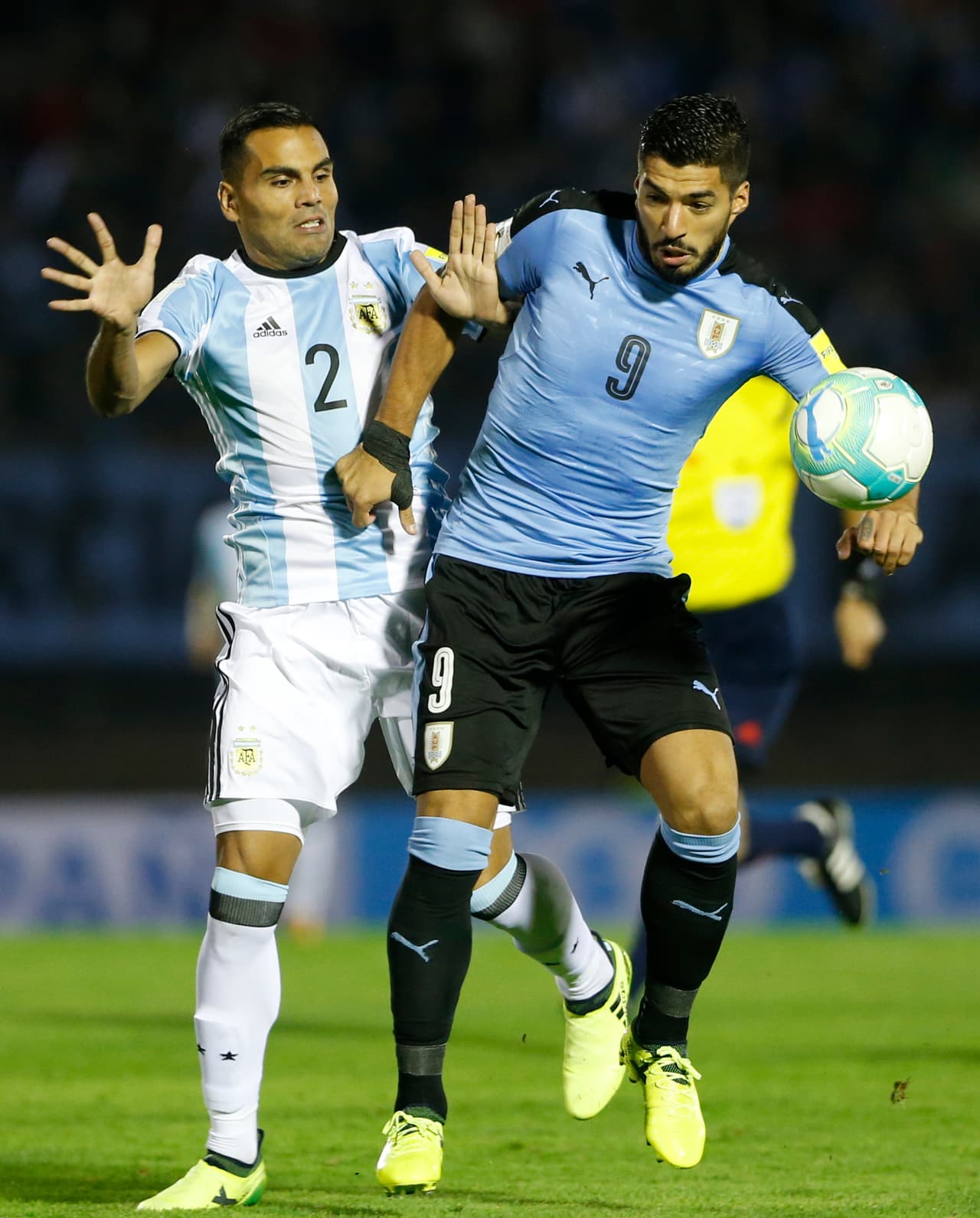 Una de las novedades del partido fue la inclusión de Luis Suárez, tras el aval del Barcelona para que lo hiciera, pese a que todavía estaba en incapacidad.