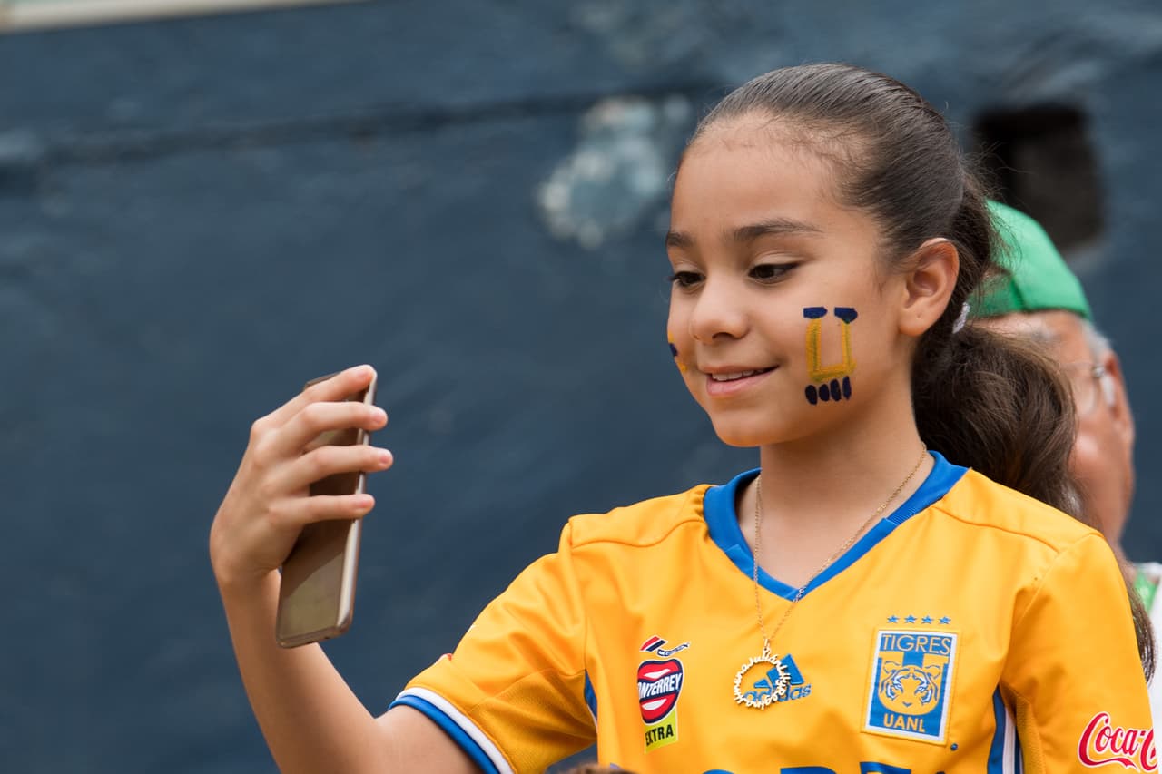 Así se vivió el colorido de la afición en la Jornada 11