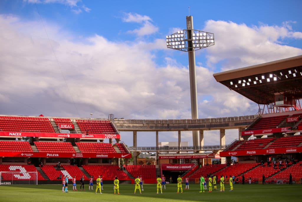 Se jugó la Jornada 28 del balompié español tras la pausa ocasionada por la pandemia. Se tomaron un minuto de silencio por las victimas del coronavirus.