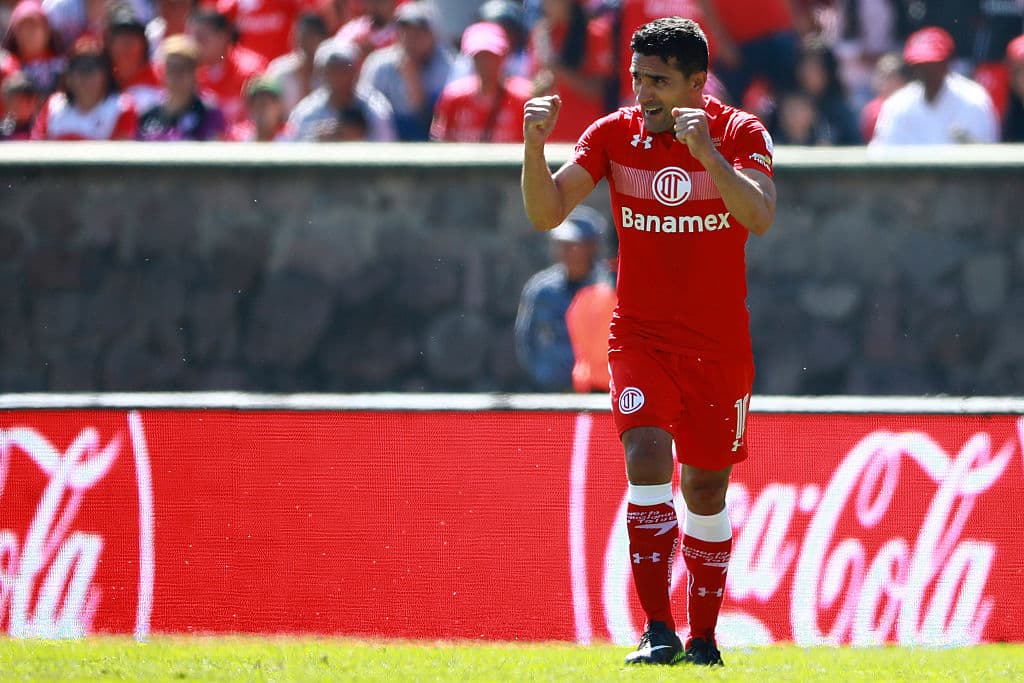 Sinha: este volante brasileño nacionalizado mexicano de 1.63 metros de altura tuvo 22 años de carrera, 18 en México, en los que desplegó mucho talento.