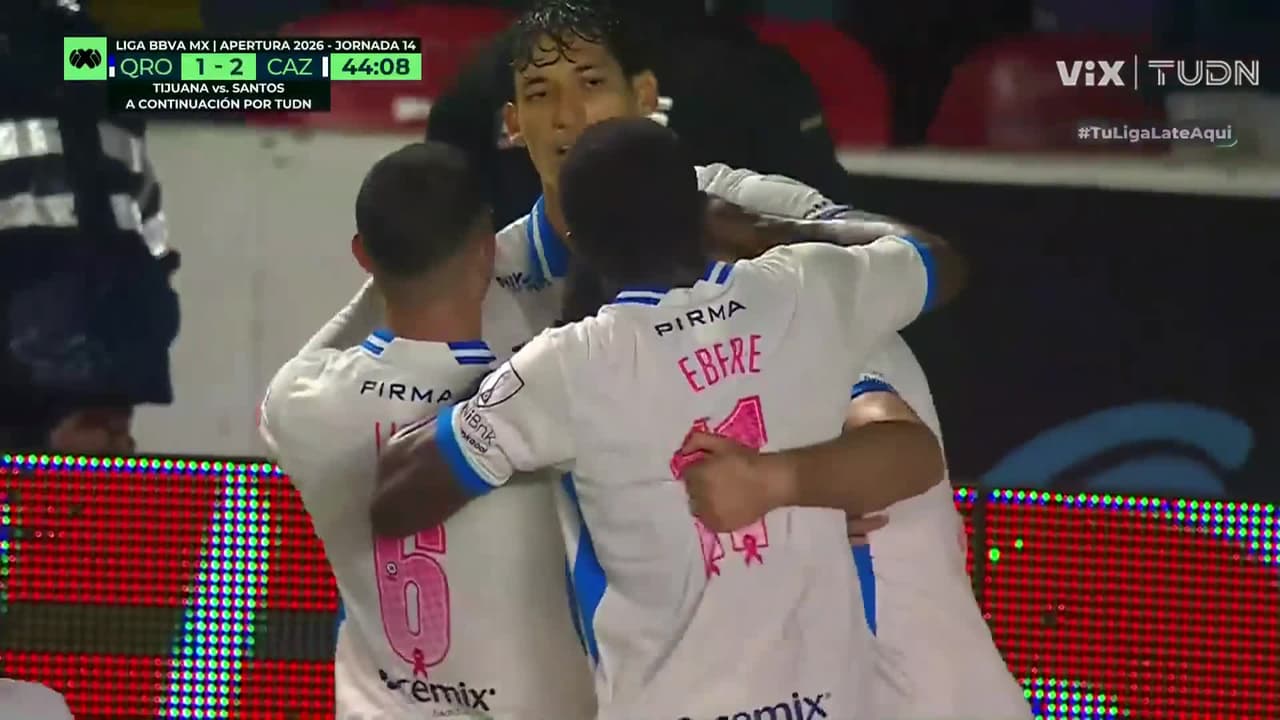 ¡Noche de golazos en la Corregidora! Nico Ibáñez saca potente disparo para el 1-2