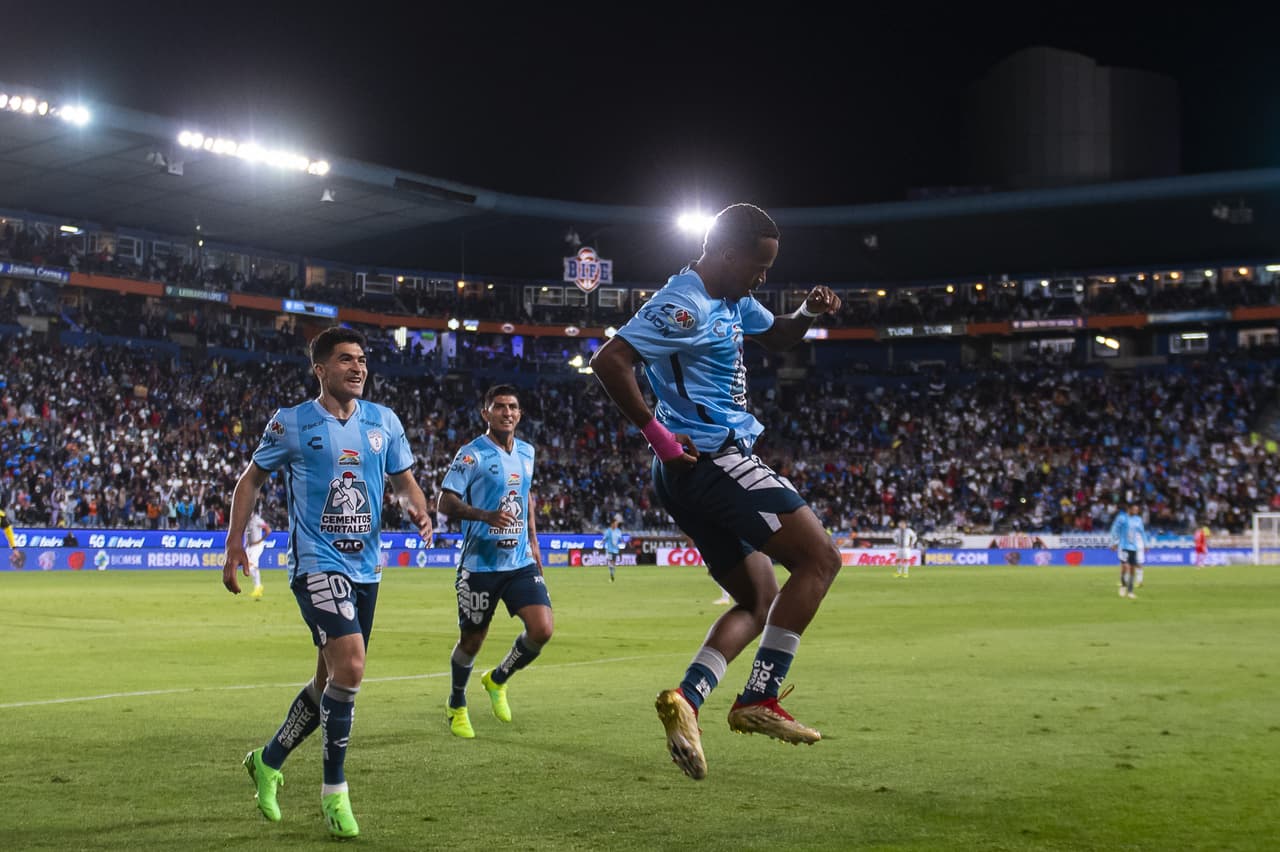 Hubo feria de goles en el partido de ida de la semifinal del torneo Apertura 2022 celebrado en el estadio Hidalgo, donde los Tuzos de Pachuca recibieron a Rayados de Monterrey.