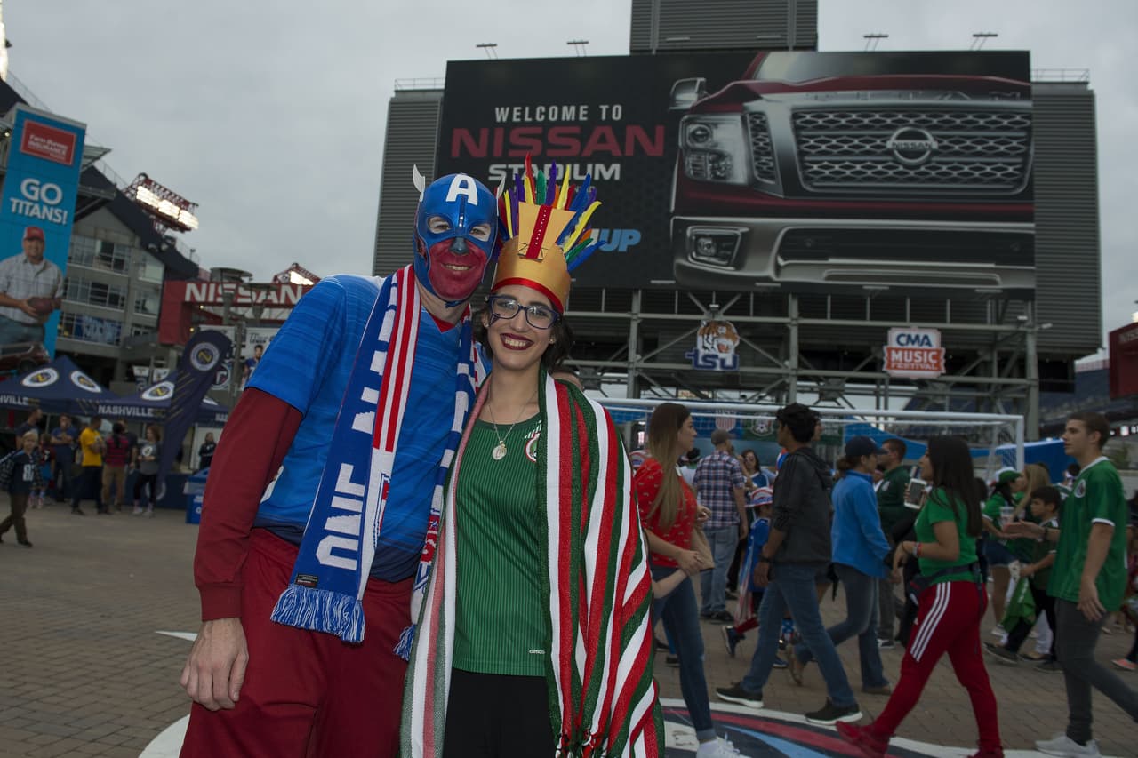 Foto de accion del partido Estados Unidos vs Mexico correspondiente a la Fecha FIFA celebrado en el estadio Nissan en Nashville, Tennessee. Action photo of the United States vs Mexico match corresponding to the FIFA Date held at the Nissan Stadium in Nashville, Tennessee. EN LA FOTO: