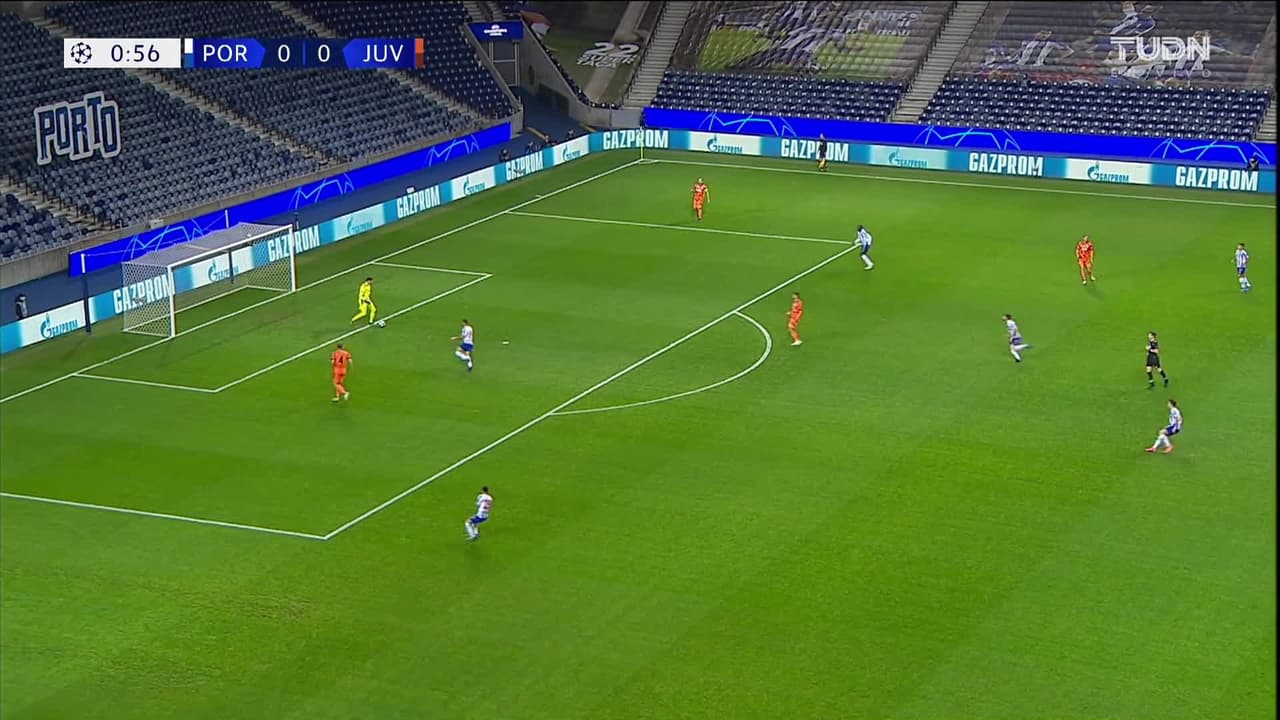 ¡GOL!  anota para FC Porto. Mehdi Taremi