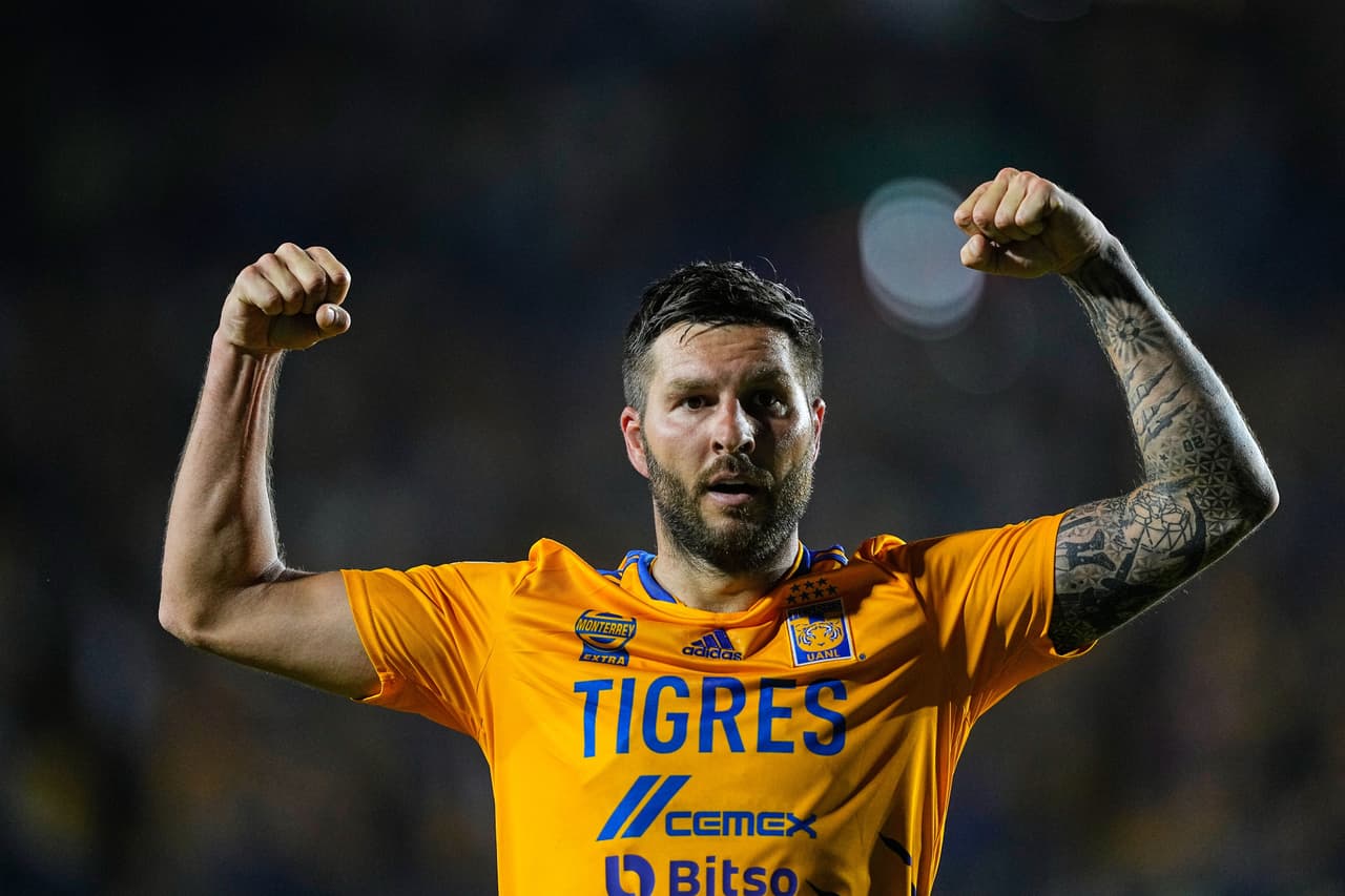André Pierre Gignac iguala marca de Lángara de 77 años