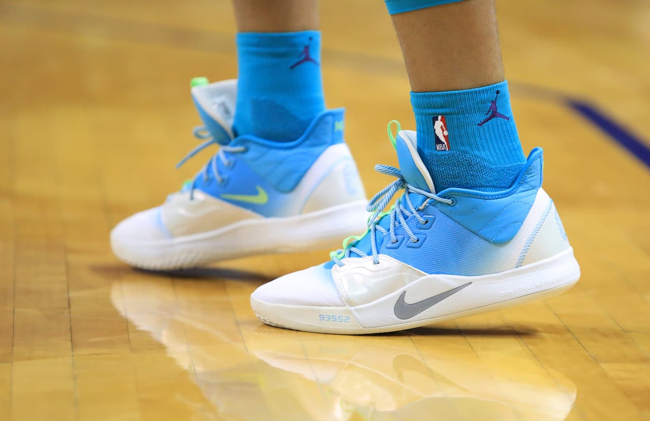 Los tenis de Miles Bridges #0 de Charlotte Hornets.