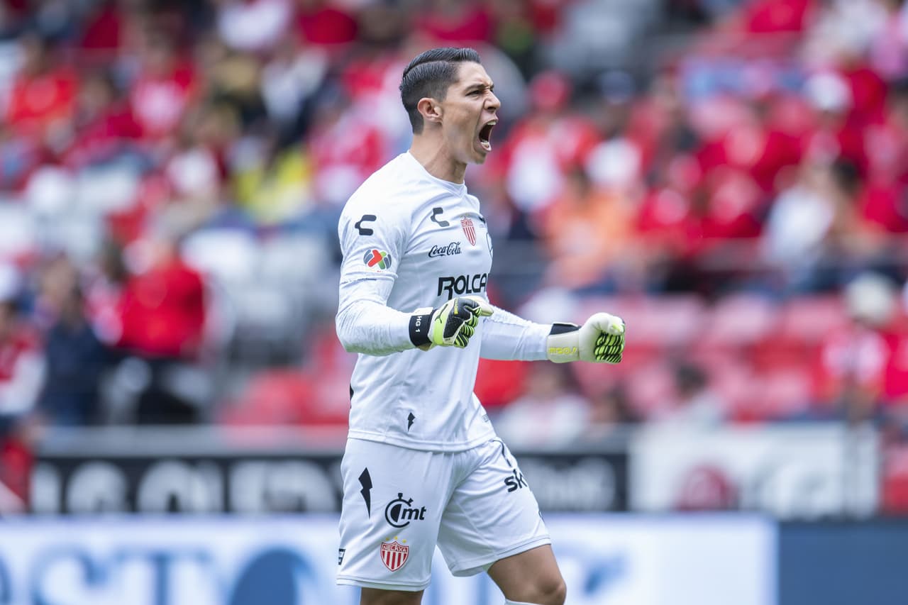 En un partido de volteretas, el Necaxa derrota a domicilio al Toluca 2-3 en un juego entretenido con gol de penal de Mauro Quiroga en el tiempo agregado.