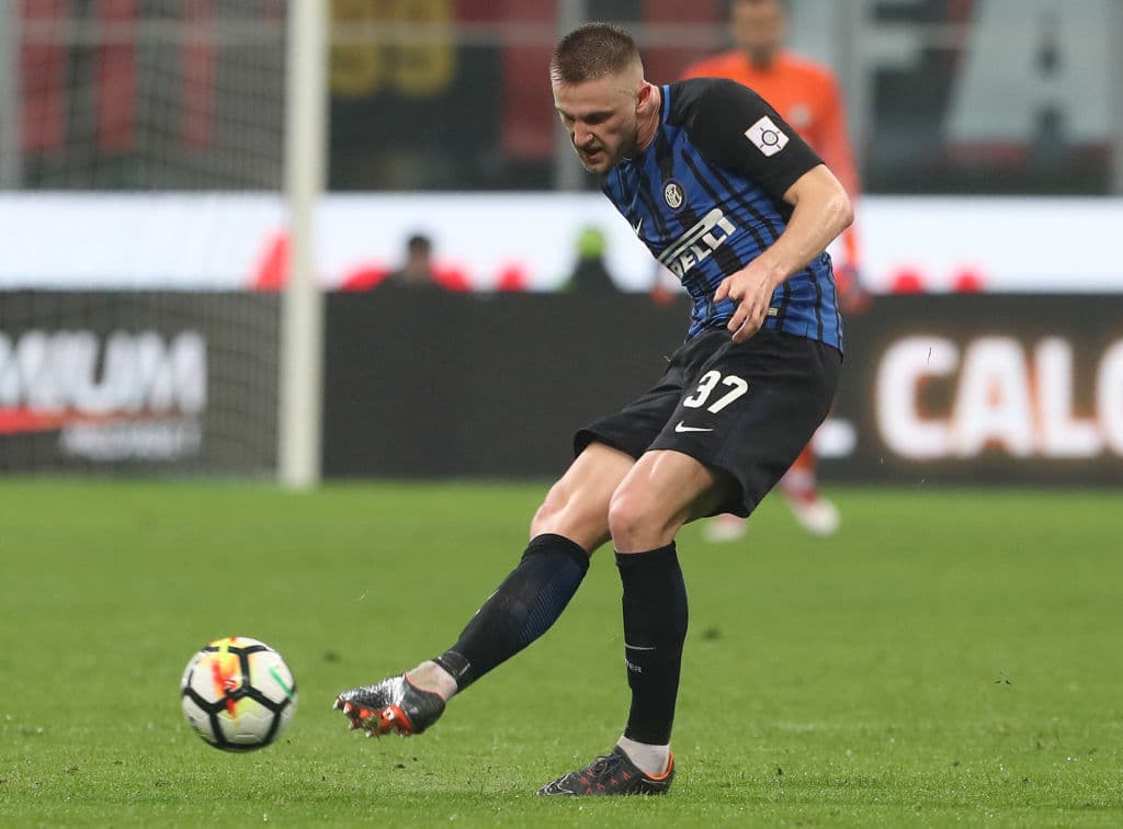 13) 
<b>Milan Skrinkiar</b>. El denfensa central de Eslovaquia, del Internazionale de Milán, está valuado en 45 millones de euros.