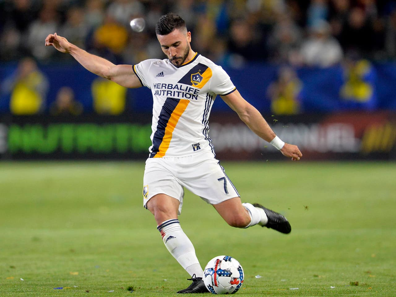 14. Romain Alessandrini, LA Galaxy - $1.999 Millones USD: El francés fue la contratación estelar de los galácticos para el arranque de la campaña 2017, y sus destellos a pesar del mal inicio del equipo angelino, dan indicios de que vale lo que se le paga.