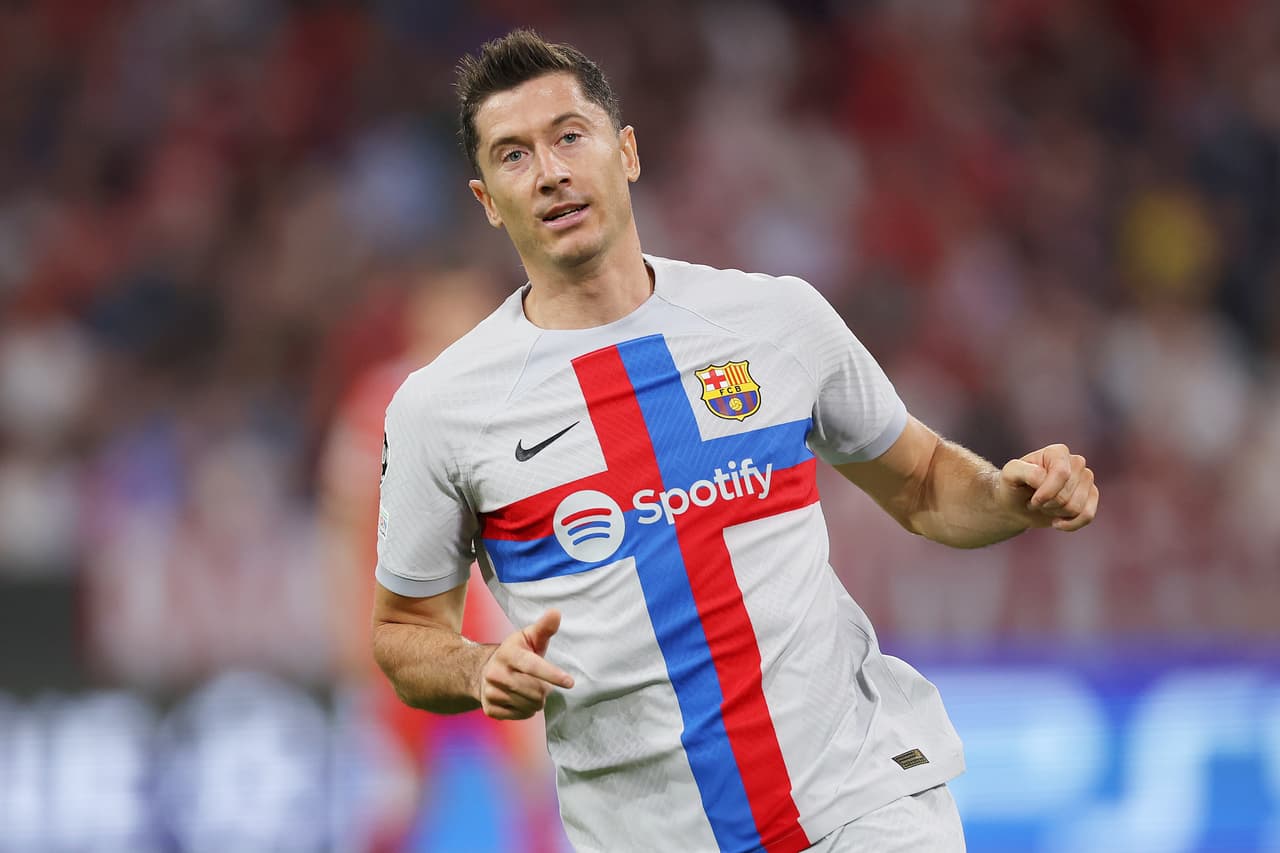 Lewandowski ya avisó en la portería del Bayern.