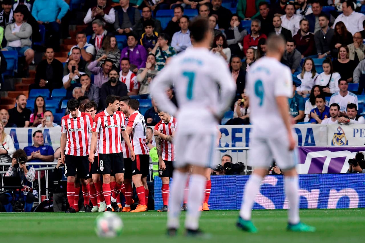 El local vio cómo su rival sumó en el estadio Santiago Bernabéu por primera vez desde 2005, con un empate 1-1 que muestra lo molesta que es la Liga de España esta temporada para Real Madrid.