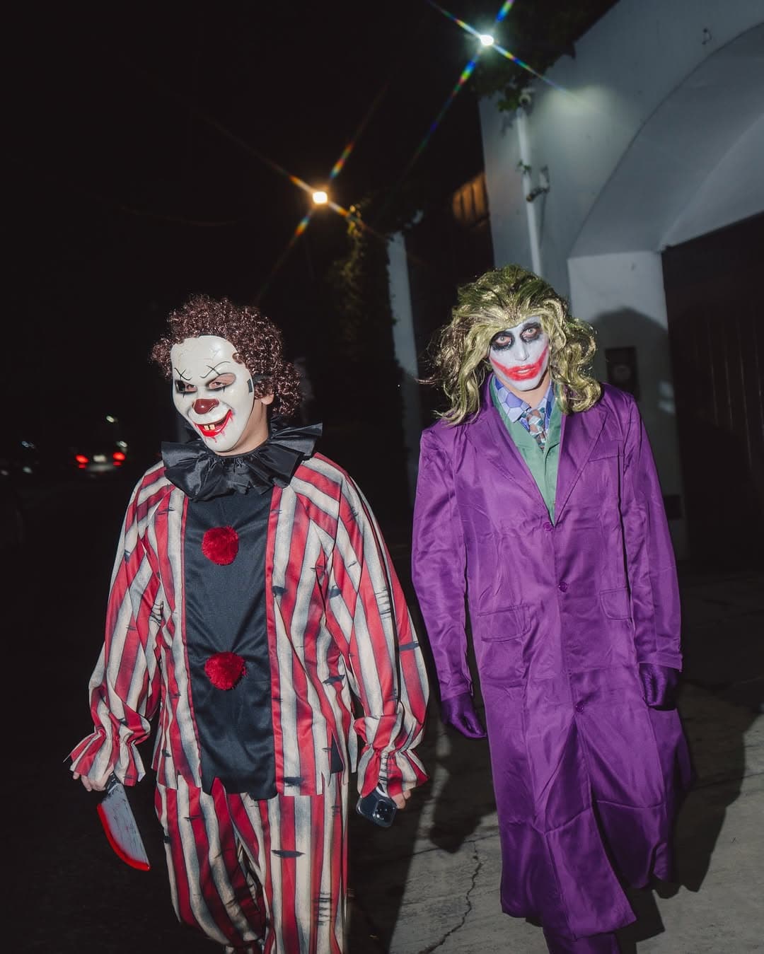Brian Rodríguez no faltó a la fiesta y se disfrazó como el Joker.