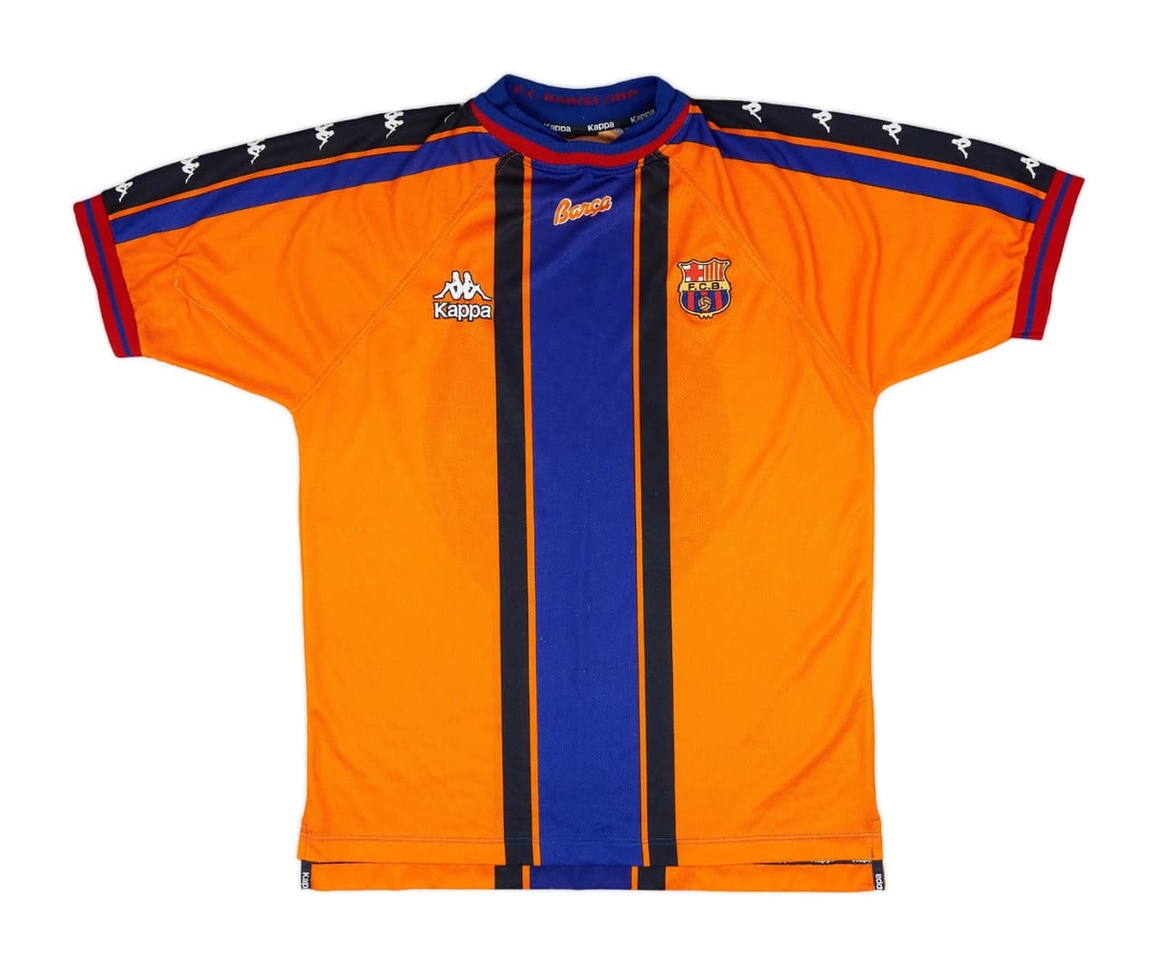 Playera de visitante en la temporada 1997-1998 con detalles balugranas y con el naranja como color predominante.