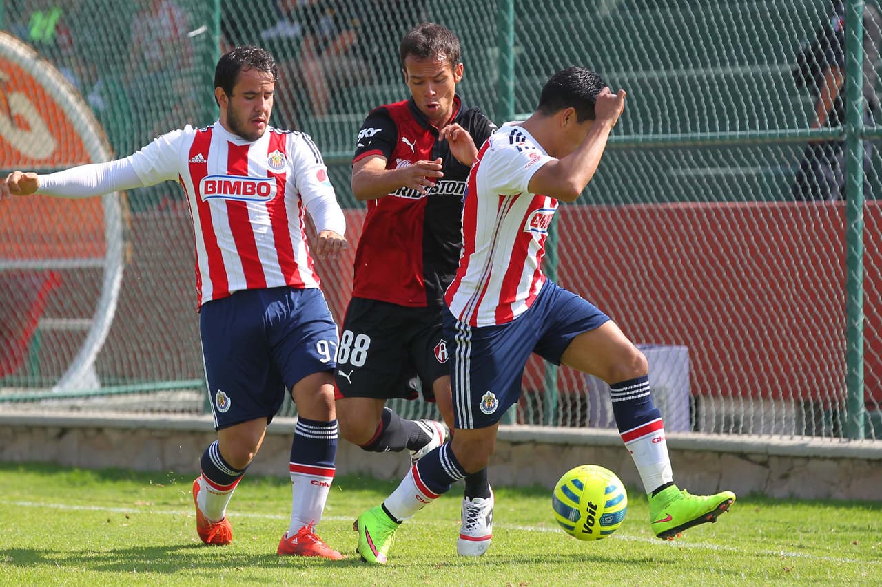 En el 2015 ya formaba parte de la escuadra Sub20 donde destacaba por su magnífico disparo de media distancia.