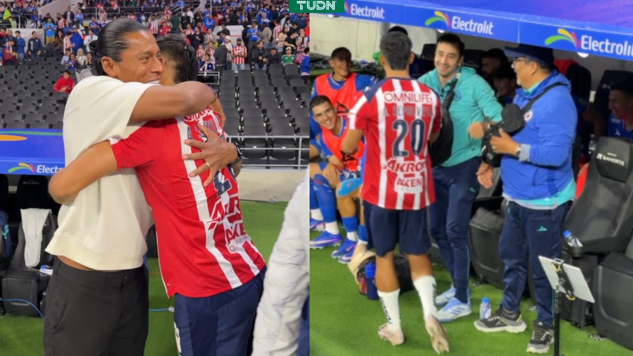 El gesto de Ángel Sepúlveda con los jugadores de Cruz Azul en el Estadio Banorte