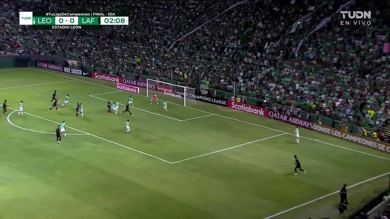 ¡TIRO ATAJADO! disparo por José Cifuentes.